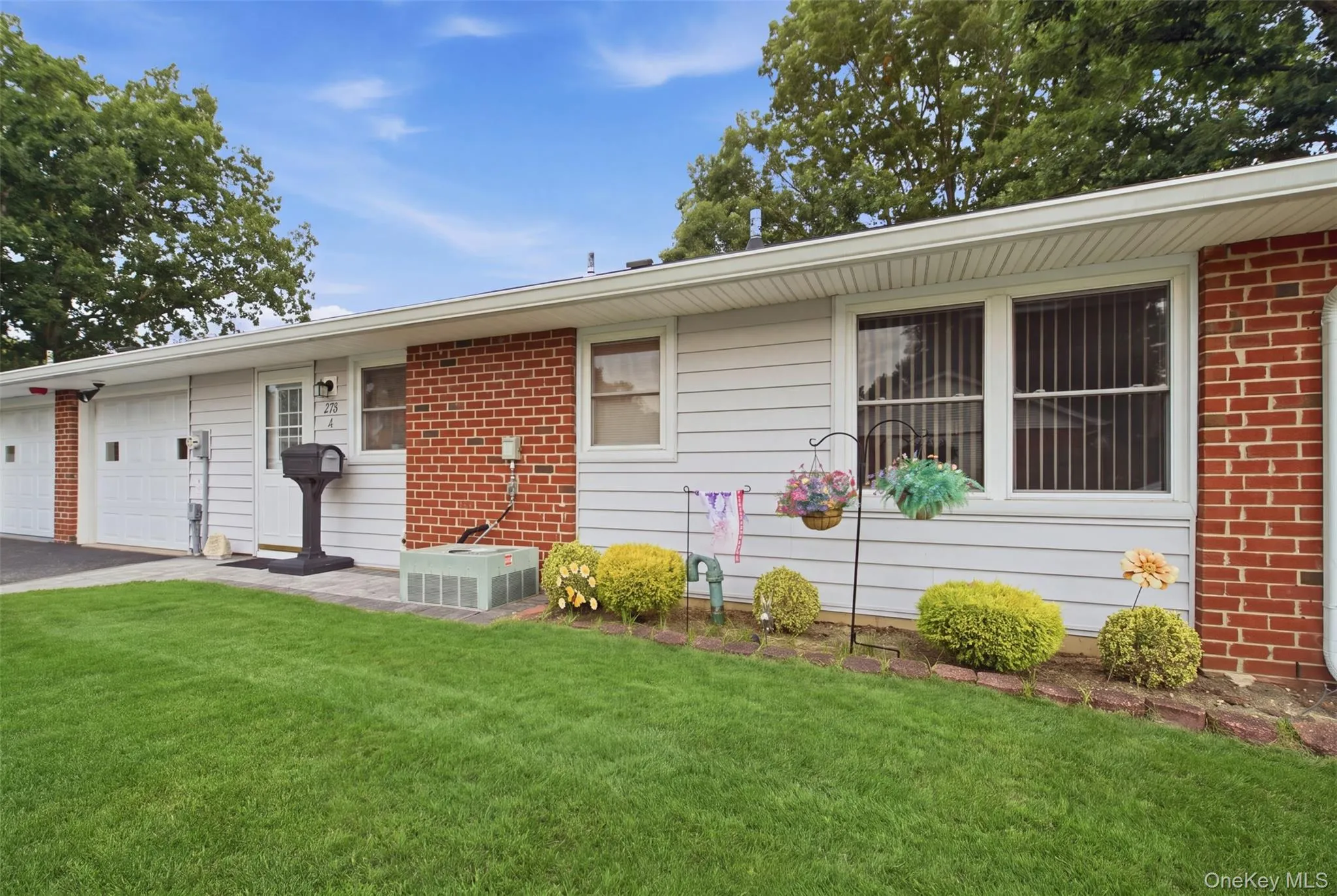 238 Blackpool Court, Brookhaven, NY, 2 Bedrooms Bedrooms, 5 Rooms Rooms,1 BathroomBathrooms,Residential,For Rent,Blackpool,0,1043884 238 Blackpool Court, Brookhaven, NY, 2 Bedrooms Bedrooms, 5 Rooms Rooms,1 BathroomBathrooms,Residential,For Rent,Blackpool,0,1043884