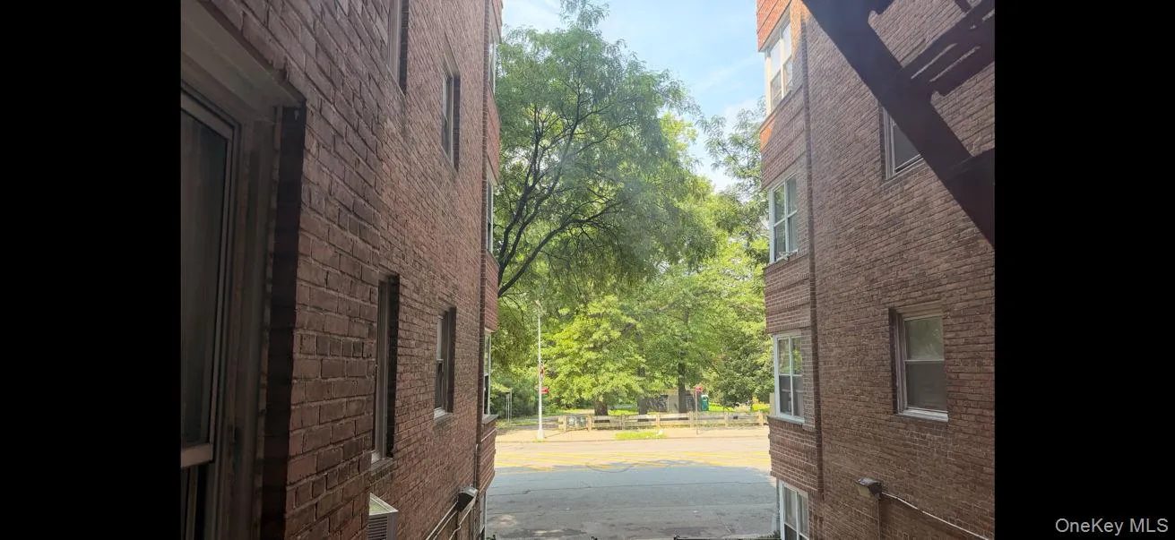 601 Pelham Parkway, New York, NY, 1 Bedroom Bedrooms, 3 Rooms Rooms,1 BathroomBathrooms,Residential,For Rent,Pelham,0,1043888 601 Pelham Parkway, New York, NY, 1 Bedroom Bedrooms, 3 Rooms Rooms,1 BathroomBathrooms,Residential,For Rent,Pelham,0,1043888