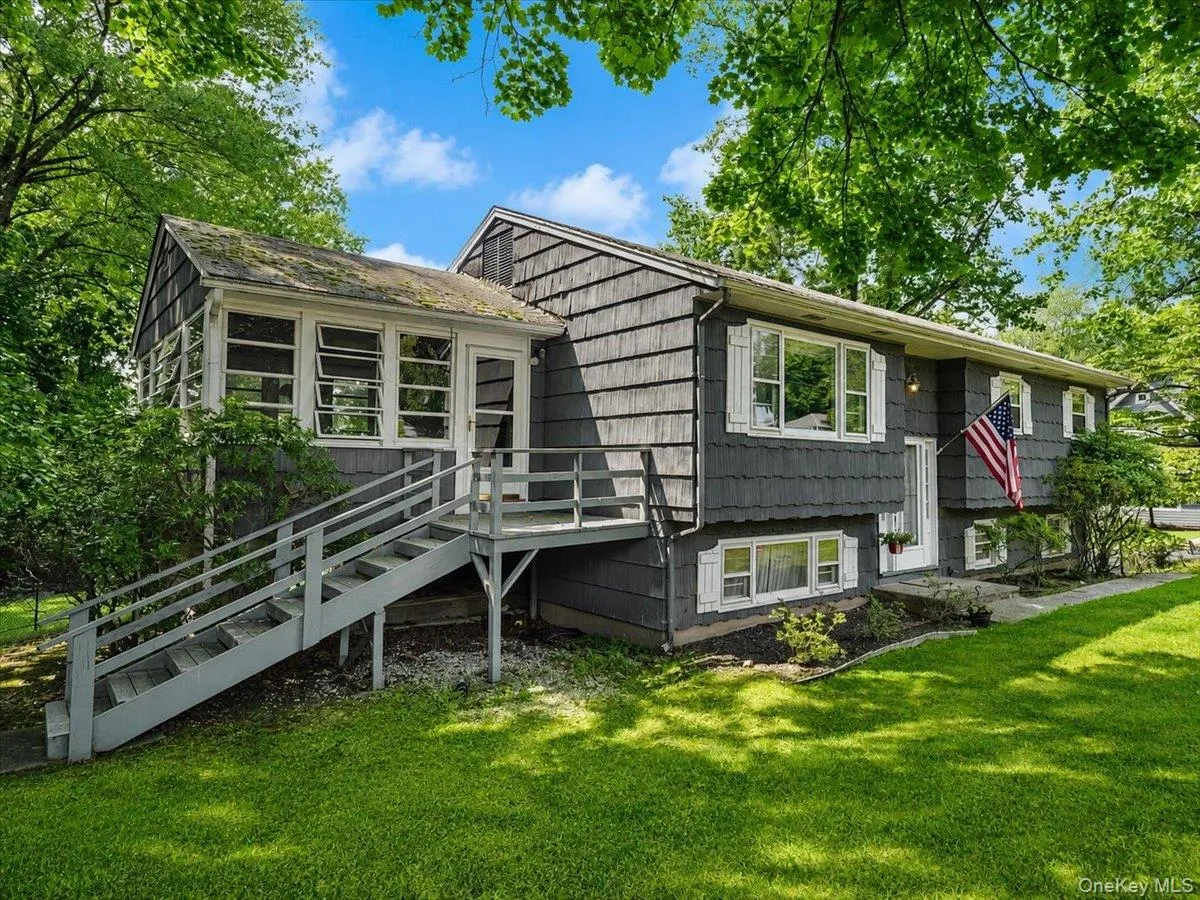 157 Washington Avenue, Orangetown, NY, 3 Bedrooms Bedrooms, 8 Rooms Rooms,1 BathroomBathrooms,Residential,For Rent,Washington,0,1043889 157 Washington Avenue, Orangetown, NY, 3 Bedrooms Bedrooms, 8 Rooms Rooms,1 BathroomBathrooms,Residential,For Rent,Washington,0,1043889
