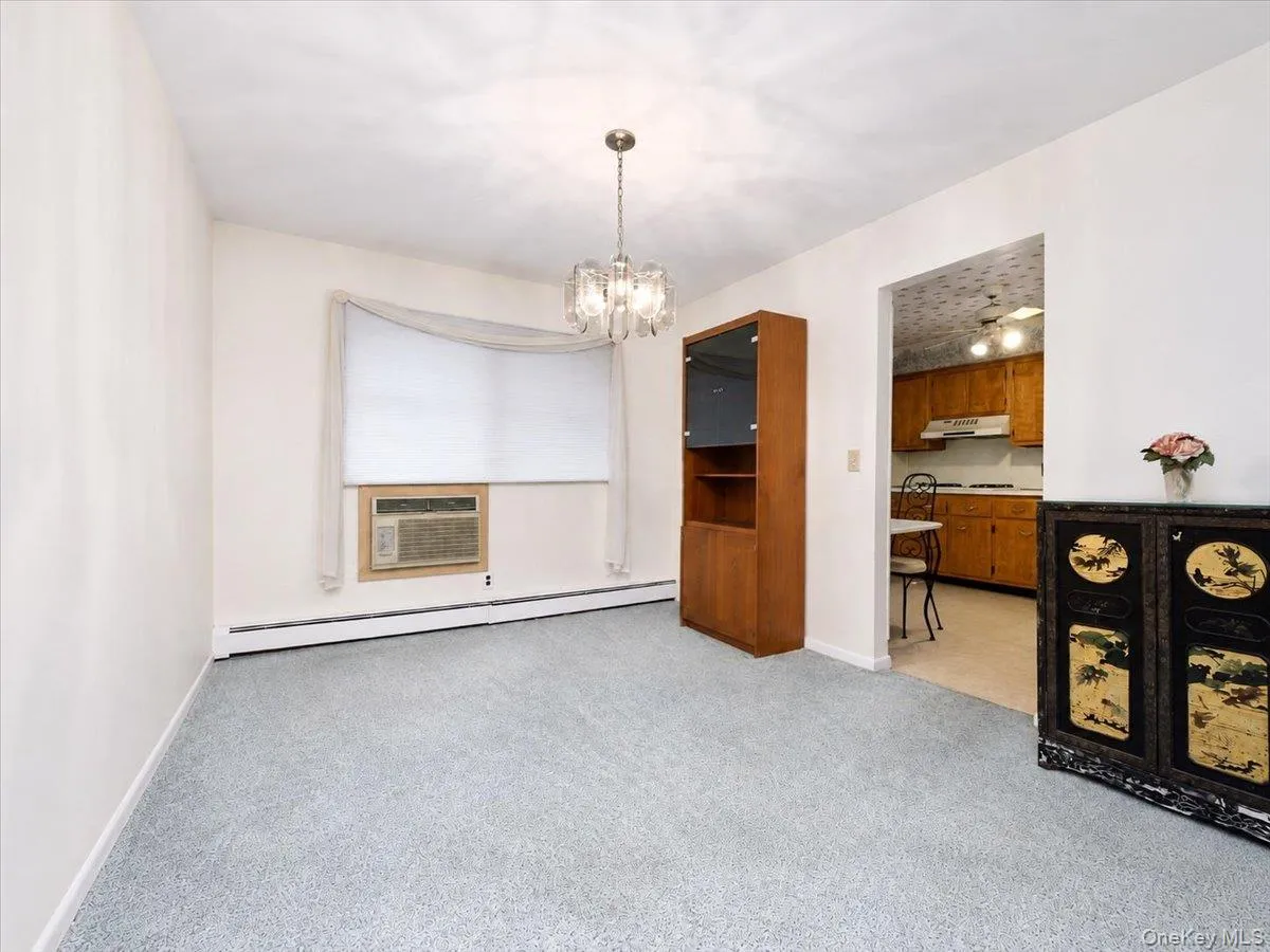 Hardwood Floors under carpet Hardwood Floors under carpet
