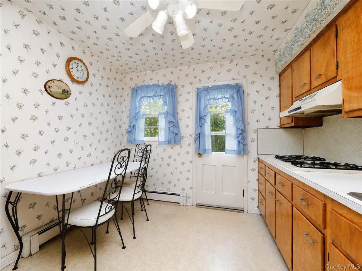 157 Washington Avenue, Orangetown, NY, 3 Bedrooms Bedrooms, 8 Rooms Rooms,1 BathroomBathrooms,Residential,For Rent,Washington,0,1043889 157 Washington Avenue, Orangetown, NY, 3 Bedrooms Bedrooms, 8 Rooms Rooms,1 BathroomBathrooms,Residential,For Rent,Washington,0,1043889
