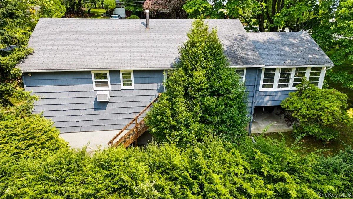 157 Washington Avenue, Orangetown, NY, 3 Bedrooms Bedrooms, 8 Rooms Rooms,1 BathroomBathrooms,Residential,For Rent,Washington,0,1043889 157 Washington Avenue, Orangetown, NY, 3 Bedrooms Bedrooms, 8 Rooms Rooms,1 BathroomBathrooms,Residential,For Rent,Washington,0,1043889