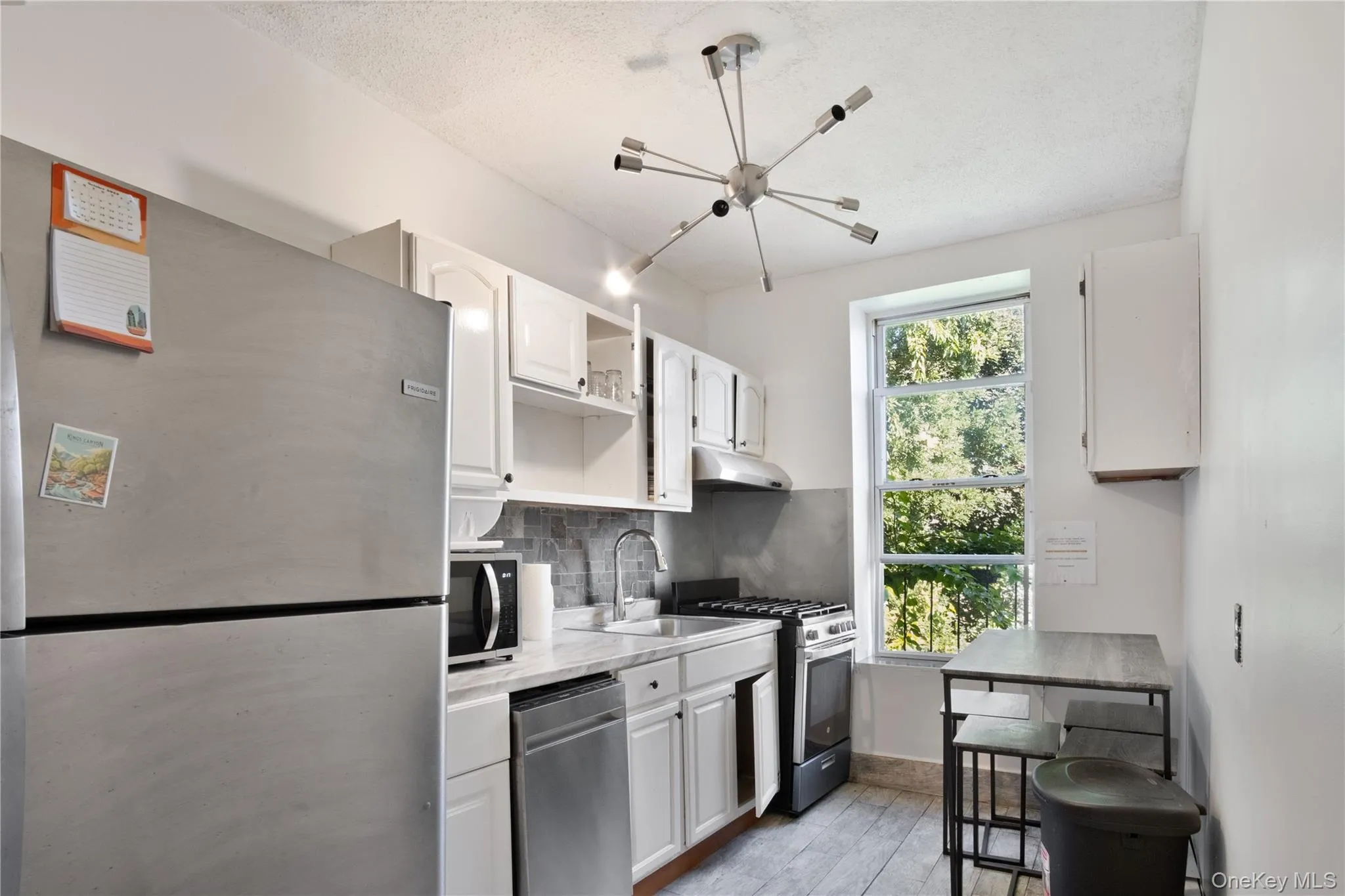 211 Kosciuszko Street, New York, NY, 3 Bedrooms Bedrooms, 4 Rooms Rooms,1 BathroomBathrooms,Residential Lease,For Rent,Kosciuszko,0,1043890 211 Kosciuszko Street, New York, NY, 3 Bedrooms Bedrooms, 4 Rooms Rooms,1 BathroomBathrooms,Residential Lease,For Rent,Kosciuszko,0,1043890
