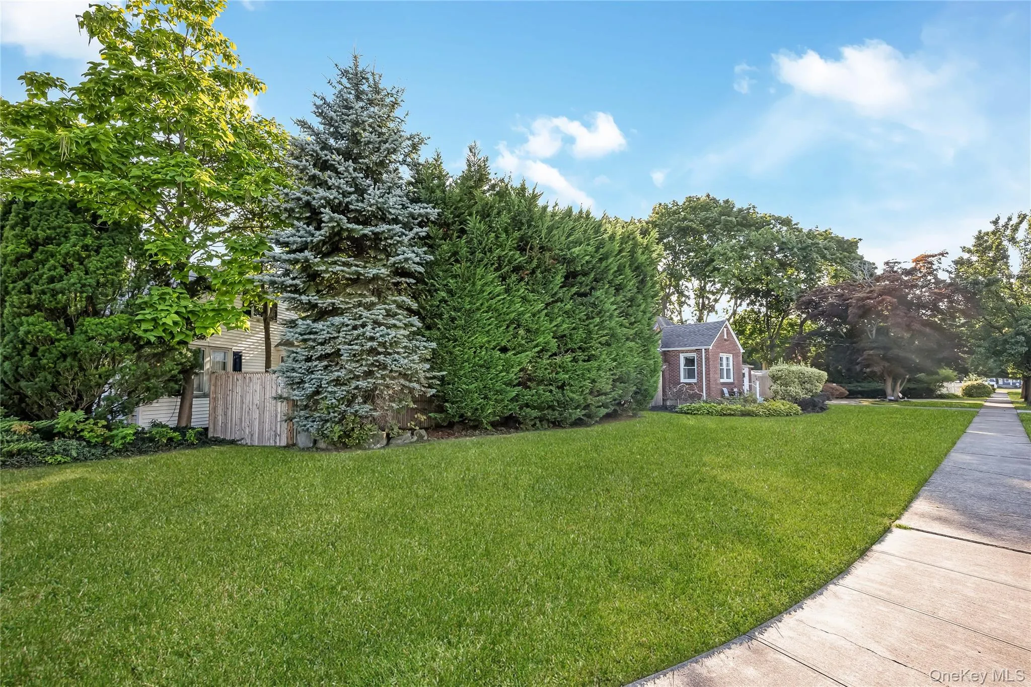 42 Spencer Street, Oyster Bay, NY, 4 Bedrooms Bedrooms, 9 Rooms Rooms,2 BathroomsBathrooms,Residential,For Rent,Spencer,0,1043893 42 Spencer Street, Oyster Bay, NY, 4 Bedrooms Bedrooms, 9 Rooms Rooms,2 BathroomsBathrooms,Residential,For Rent,Spencer,0,1043893