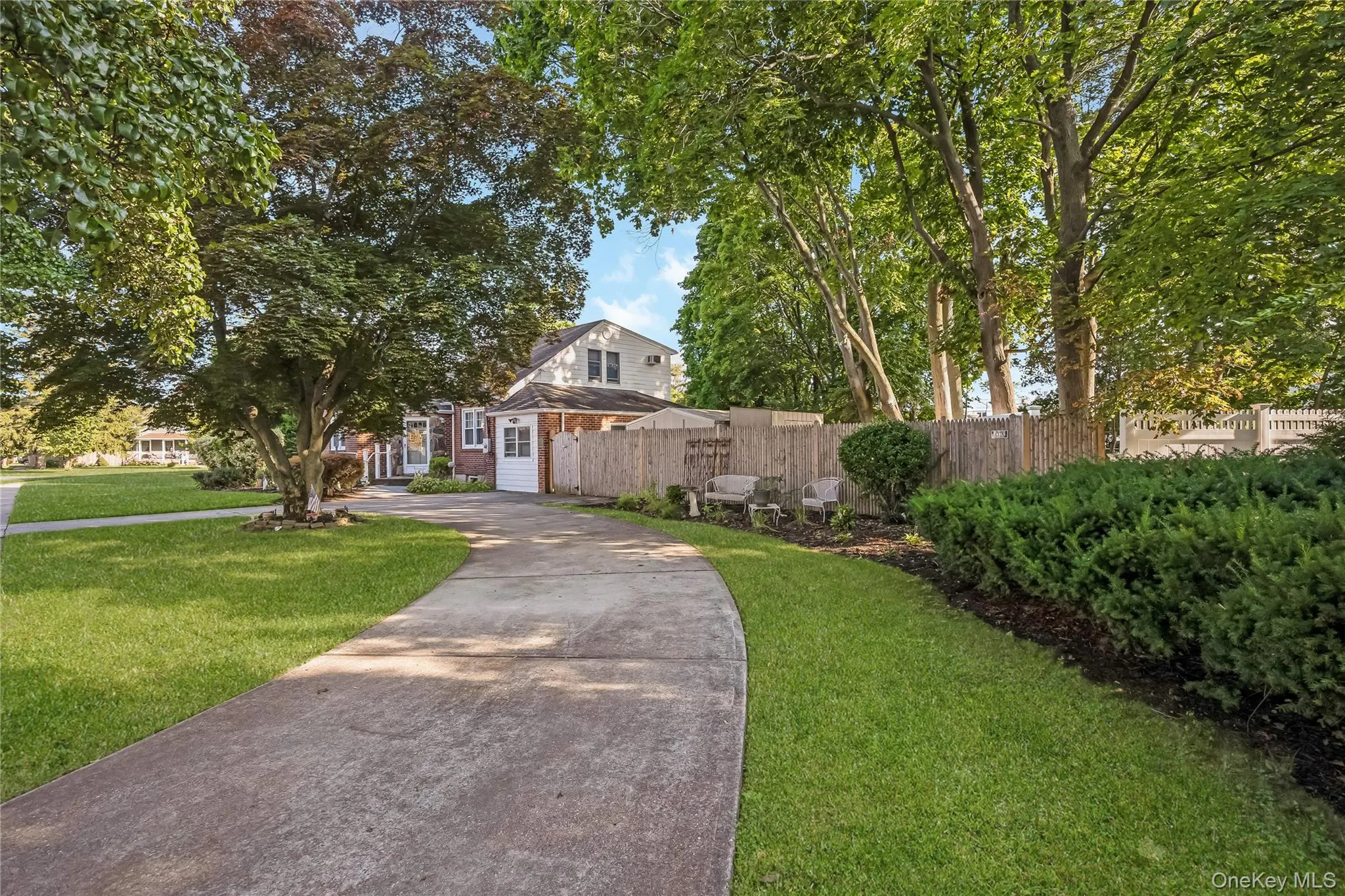 42 Spencer Street, Oyster Bay, NY, 4 Bedrooms Bedrooms, 9 Rooms Rooms,2 BathroomsBathrooms,Residential,For Rent,Spencer,0,1043893 42 Spencer Street, Oyster Bay, NY, 4 Bedrooms Bedrooms, 9 Rooms Rooms,2 BathroomsBathrooms,Residential,For Rent,Spencer,0,1043893