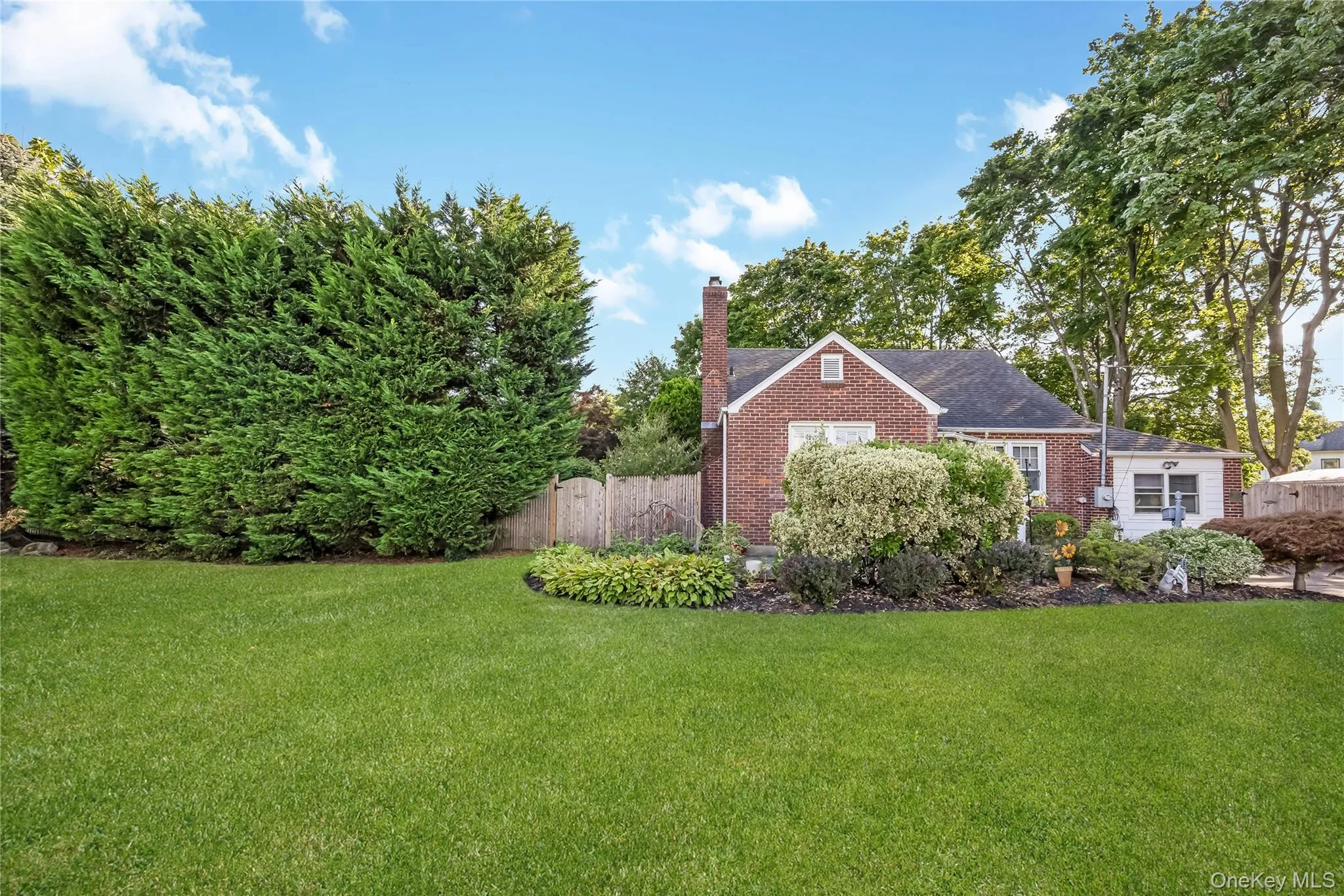 42 Spencer Street, Oyster Bay, NY, 4 Bedrooms Bedrooms, 9 Rooms Rooms,2 BathroomsBathrooms,Residential,For Rent,Spencer,0,1043893 42 Spencer Street, Oyster Bay, NY, 4 Bedrooms Bedrooms, 9 Rooms Rooms,2 BathroomsBathrooms,Residential,For Rent,Spencer,0,1043893
