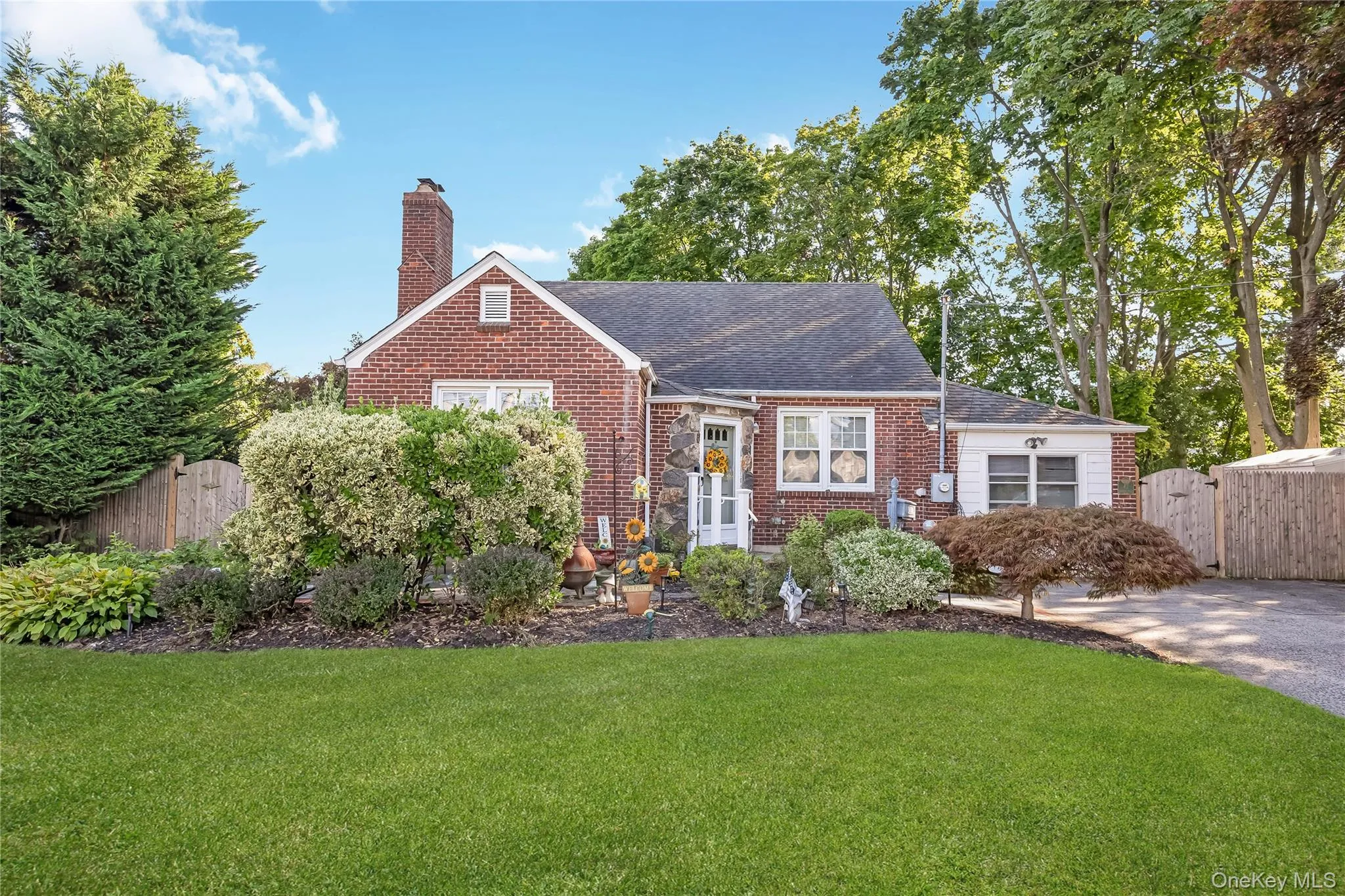 42 Spencer Street, Oyster Bay, NY, 4 Bedrooms Bedrooms, 9 Rooms Rooms,2 BathroomsBathrooms,Residential,For Rent,Spencer,0,1043893 42 Spencer Street, Oyster Bay, NY, 4 Bedrooms Bedrooms, 9 Rooms Rooms,2 BathroomsBathrooms,Residential,For Rent,Spencer,0,1043893
