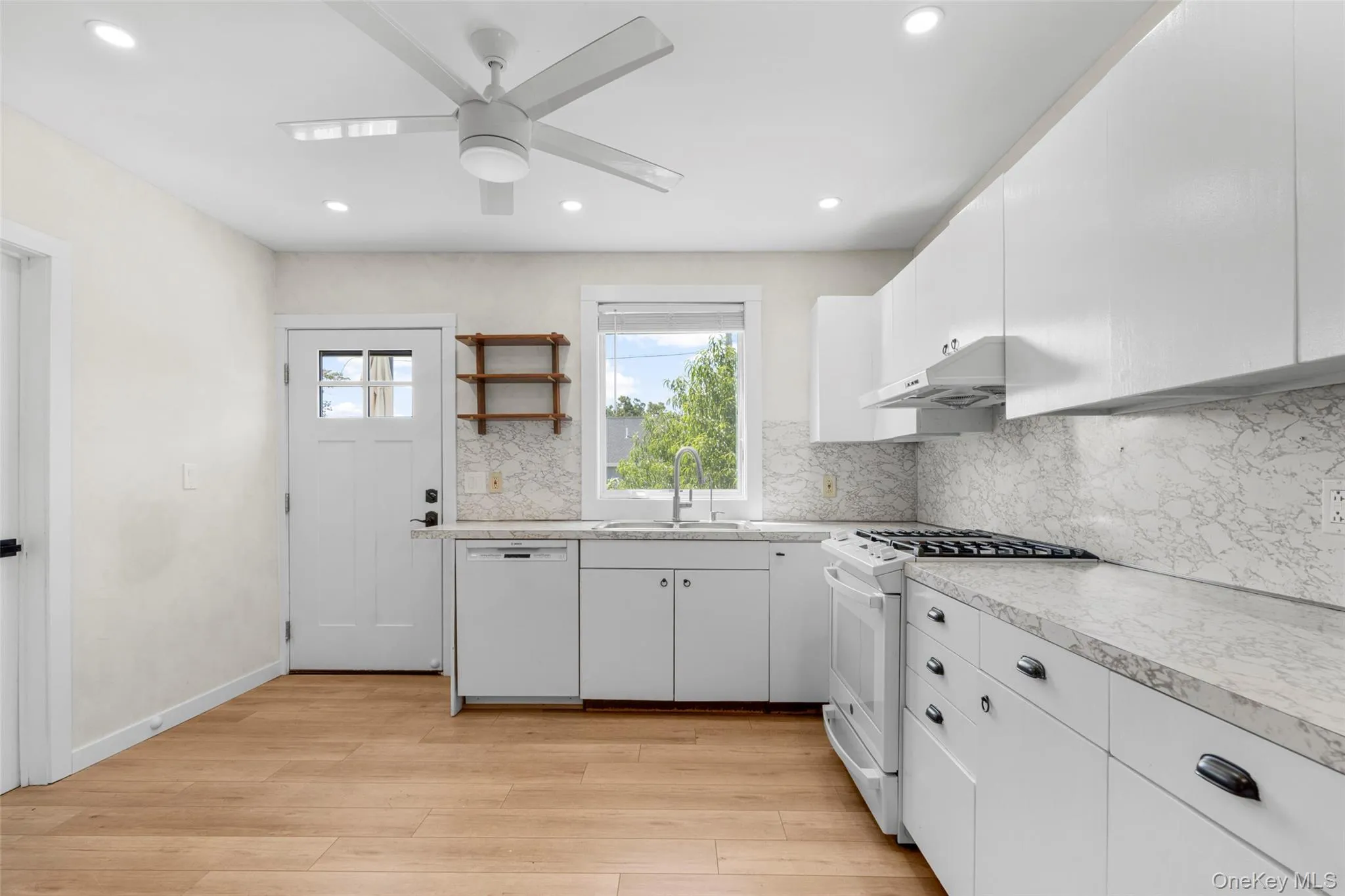 63 Storm Street, Greenburgh, NY, 2 Bedrooms Bedrooms, 4 Rooms Rooms,1 BathroomBathrooms,Residential Lease,For Rent,Storm,0,1043895 63 Storm Street, Greenburgh, NY, 2 Bedrooms Bedrooms, 4 Rooms Rooms,1 BathroomBathrooms,Residential Lease,For Rent,Storm,0,1043895