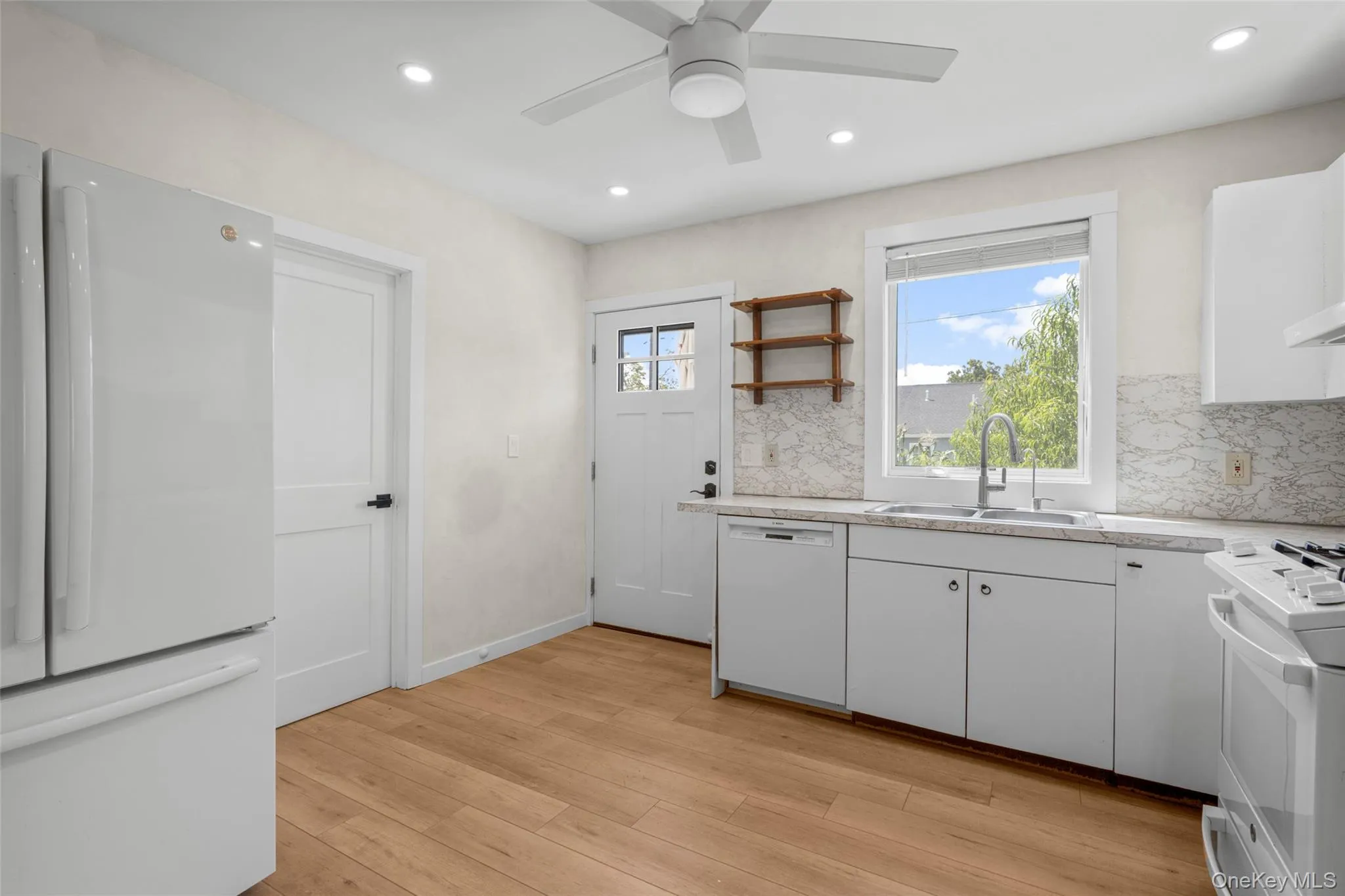 63 Storm Street, Greenburgh, NY, 2 Bedrooms Bedrooms, 4 Rooms Rooms,1 BathroomBathrooms,Residential Lease,For Rent,Storm,0,1043895 63 Storm Street, Greenburgh, NY, 2 Bedrooms Bedrooms, 4 Rooms Rooms,1 BathroomBathrooms,Residential Lease,For Rent,Storm,0,1043895