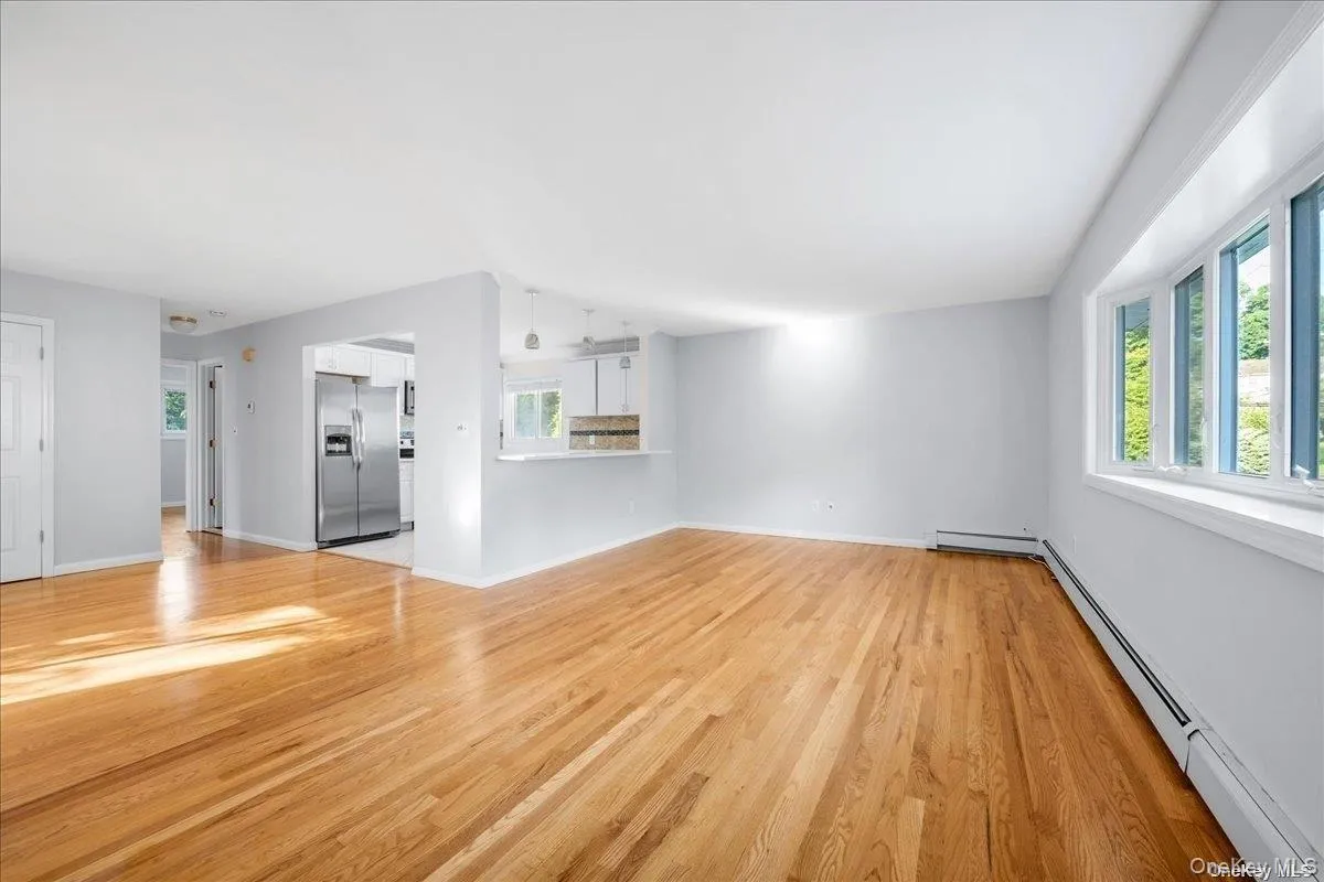 49 Neulist Avenue, North Hempstead, NY, 2 Bedrooms Bedrooms, 5 Rooms Rooms,1 BathroomBathrooms,Residential Lease,For Rent,Neulist,0,1043897 49 Neulist Avenue, North Hempstead, NY, 2 Bedrooms Bedrooms, 5 Rooms Rooms,1 BathroomBathrooms,Residential Lease,For Rent,Neulist,0,1043897