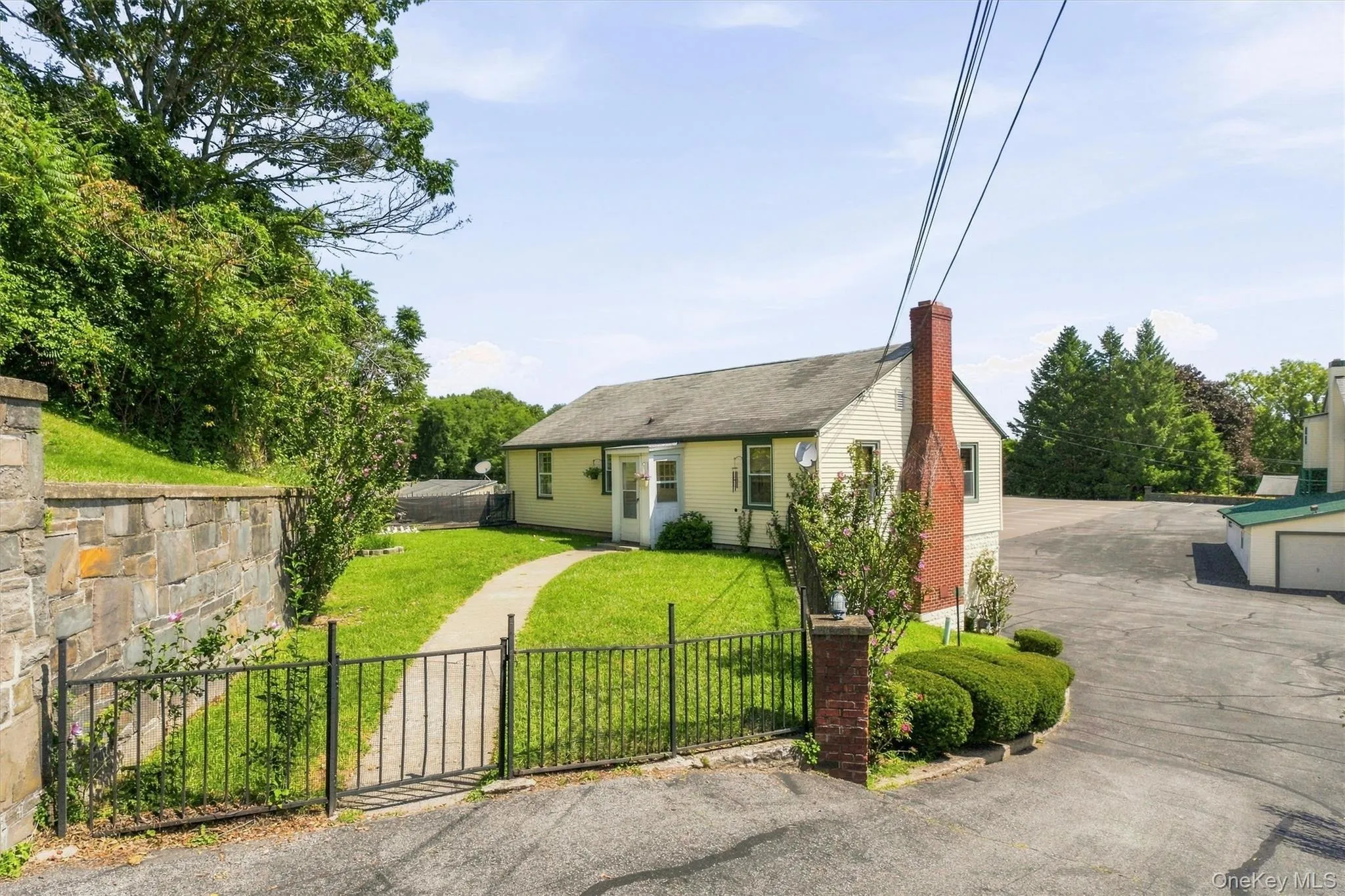 36 OLD INDIAN RD, Marlboro, NY, 2 Bedrooms Bedrooms, 5 Rooms Rooms,1 BathroomBathrooms,Residential Lease,For Rent,OLD INDIAN RD,0,1043898 36 OLD INDIAN RD, Marlboro, NY, 2 Bedrooms Bedrooms, 5 Rooms Rooms,1 BathroomBathrooms,Residential Lease,For Rent,OLD INDIAN RD,0,1043898
