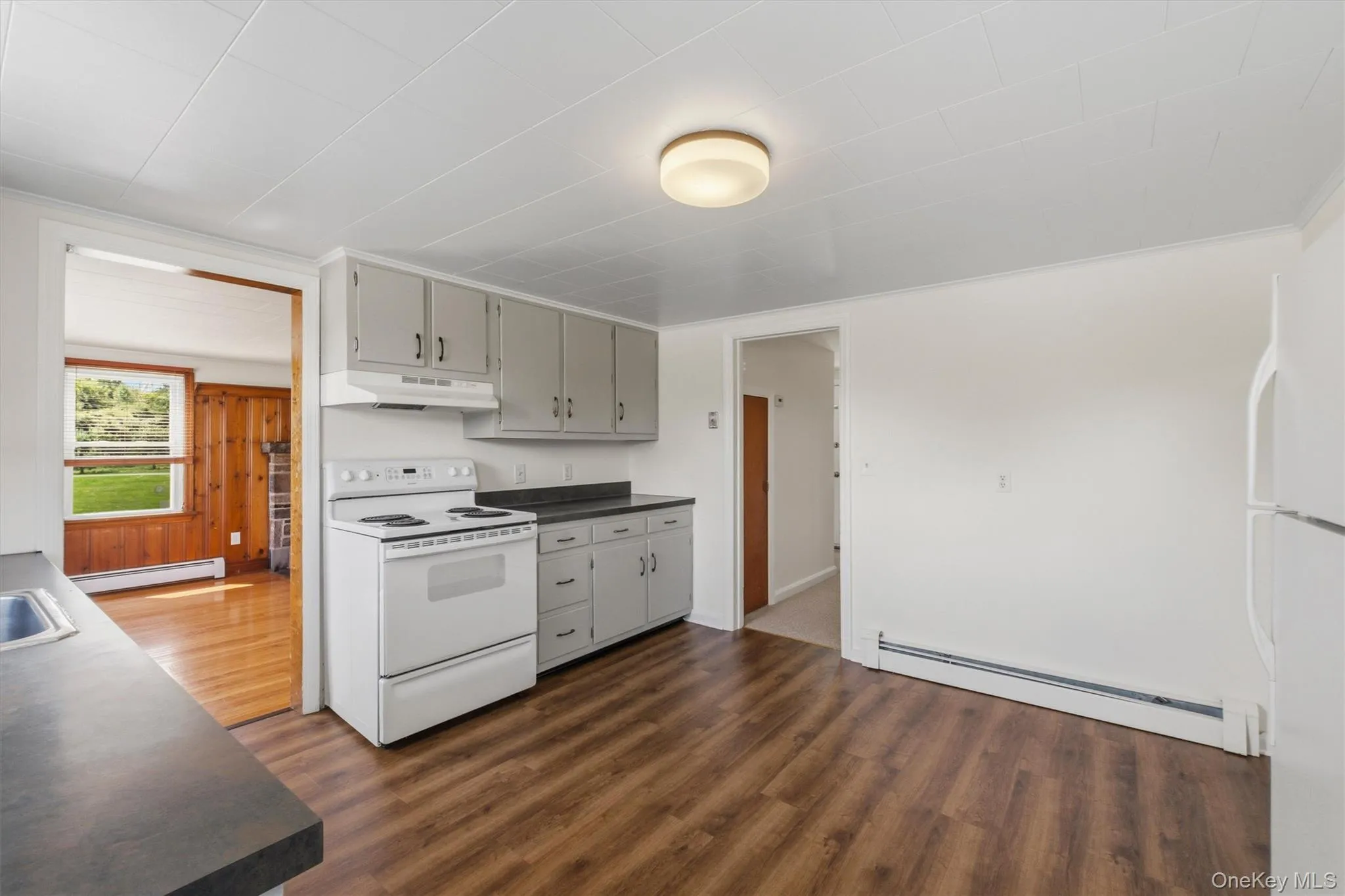 36 OLD INDIAN RD, Marlboro, NY, 2 Bedrooms Bedrooms, 5 Rooms Rooms,1 BathroomBathrooms,Residential Lease,For Rent,OLD INDIAN RD,0,1043898 36 OLD INDIAN RD, Marlboro, NY, 2 Bedrooms Bedrooms, 5 Rooms Rooms,1 BathroomBathrooms,Residential Lease,For Rent,OLD INDIAN RD,0,1043898