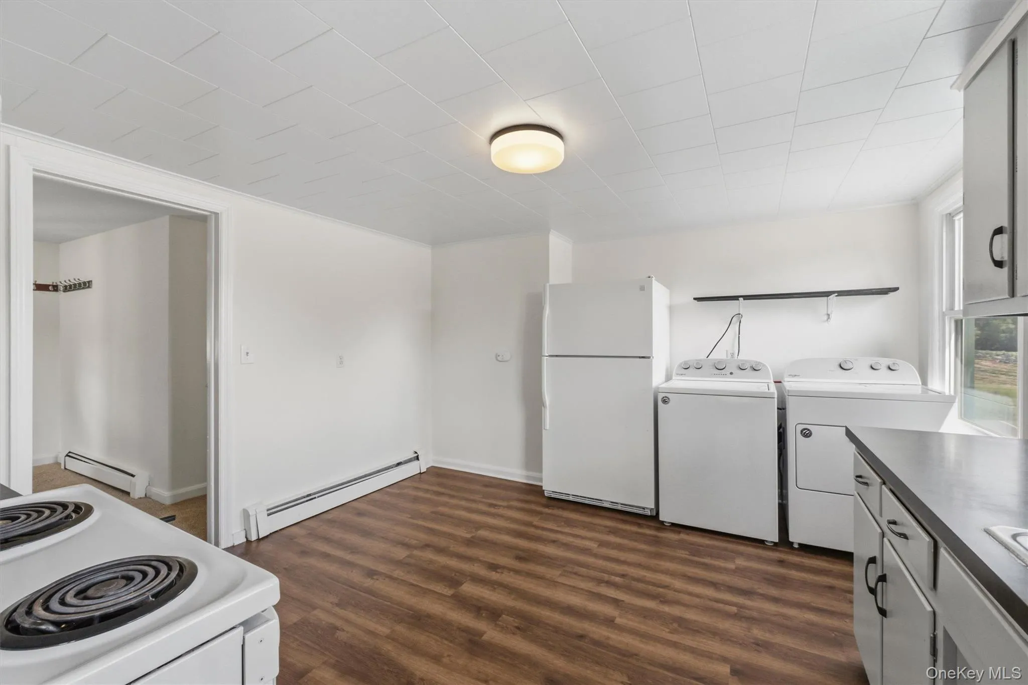 36 OLD INDIAN RD, Marlboro, NY, 2 Bedrooms Bedrooms, 5 Rooms Rooms,1 BathroomBathrooms,Residential Lease,For Rent,OLD INDIAN RD,0,1043898 36 OLD INDIAN RD, Marlboro, NY, 2 Bedrooms Bedrooms, 5 Rooms Rooms,1 BathroomBathrooms,Residential Lease,For Rent,OLD INDIAN RD,0,1043898
