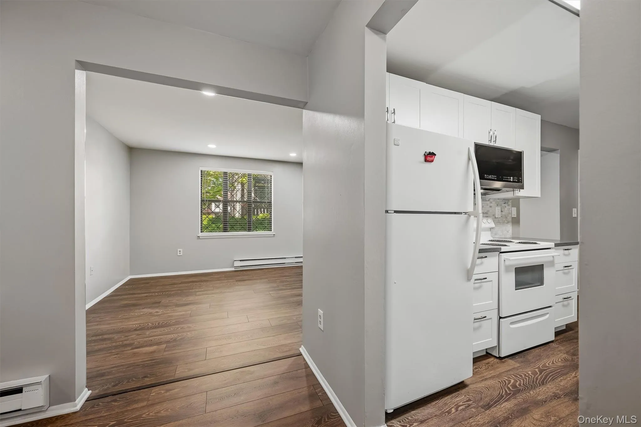 631 Sierra Vista Lane, Clarkstown, NY, 2 Bedrooms Bedrooms, 5 Rooms Rooms,1 BathroomBathrooms,Residential,For Rent,Sierra Vista,0,1043899 631 Sierra Vista Lane, Clarkstown, NY, 2 Bedrooms Bedrooms, 5 Rooms Rooms,1 BathroomBathrooms,Residential,For Rent,Sierra Vista,0,1043899