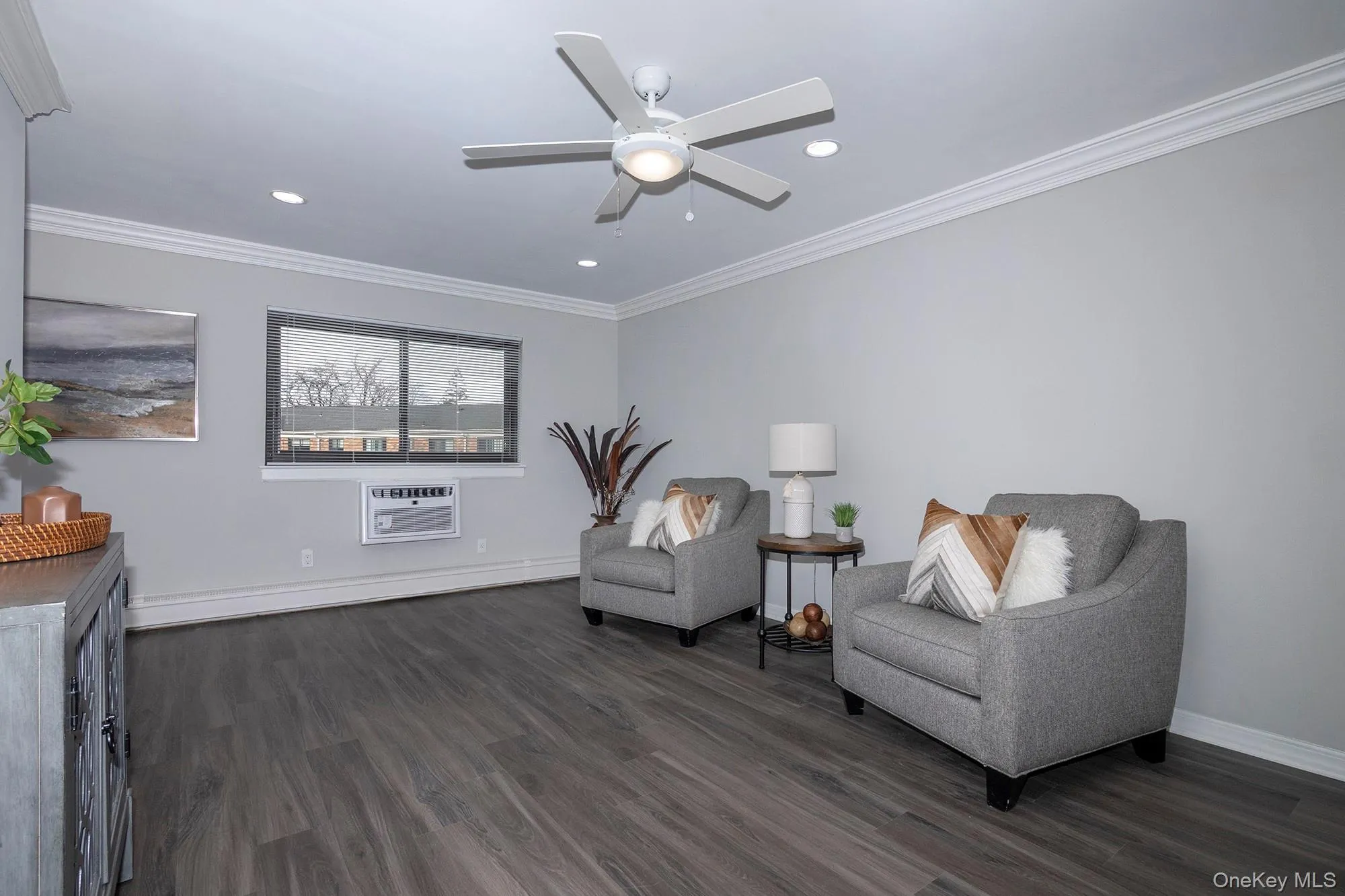 403 East Main Street, Islip, NY, 1 Bedroom Bedrooms, 4 Rooms Rooms,1 BathroomBathrooms,Residential Lease,For Rent,East Main,0,1043900 403 East Main Street, Islip, NY, 1 Bedroom Bedrooms, 4 Rooms Rooms,1 BathroomBathrooms,Residential Lease,For Rent,East Main,0,1043900