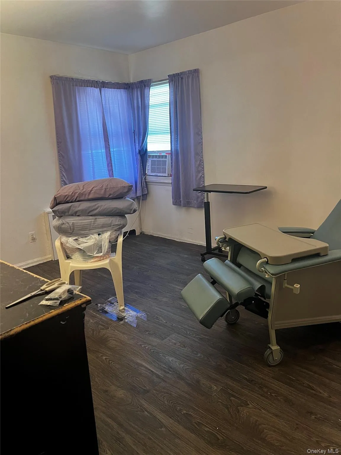819 Dean Drive, Hempstead, NY, 3 Bedrooms Bedrooms, 6 Rooms Rooms,1 BathroomBathrooms,Residential,For Rent,Dean,0,1043901 819 Dean Drive, Hempstead, NY, 3 Bedrooms Bedrooms, 6 Rooms Rooms,1 BathroomBathrooms,Residential,For Rent,Dean,0,1043901