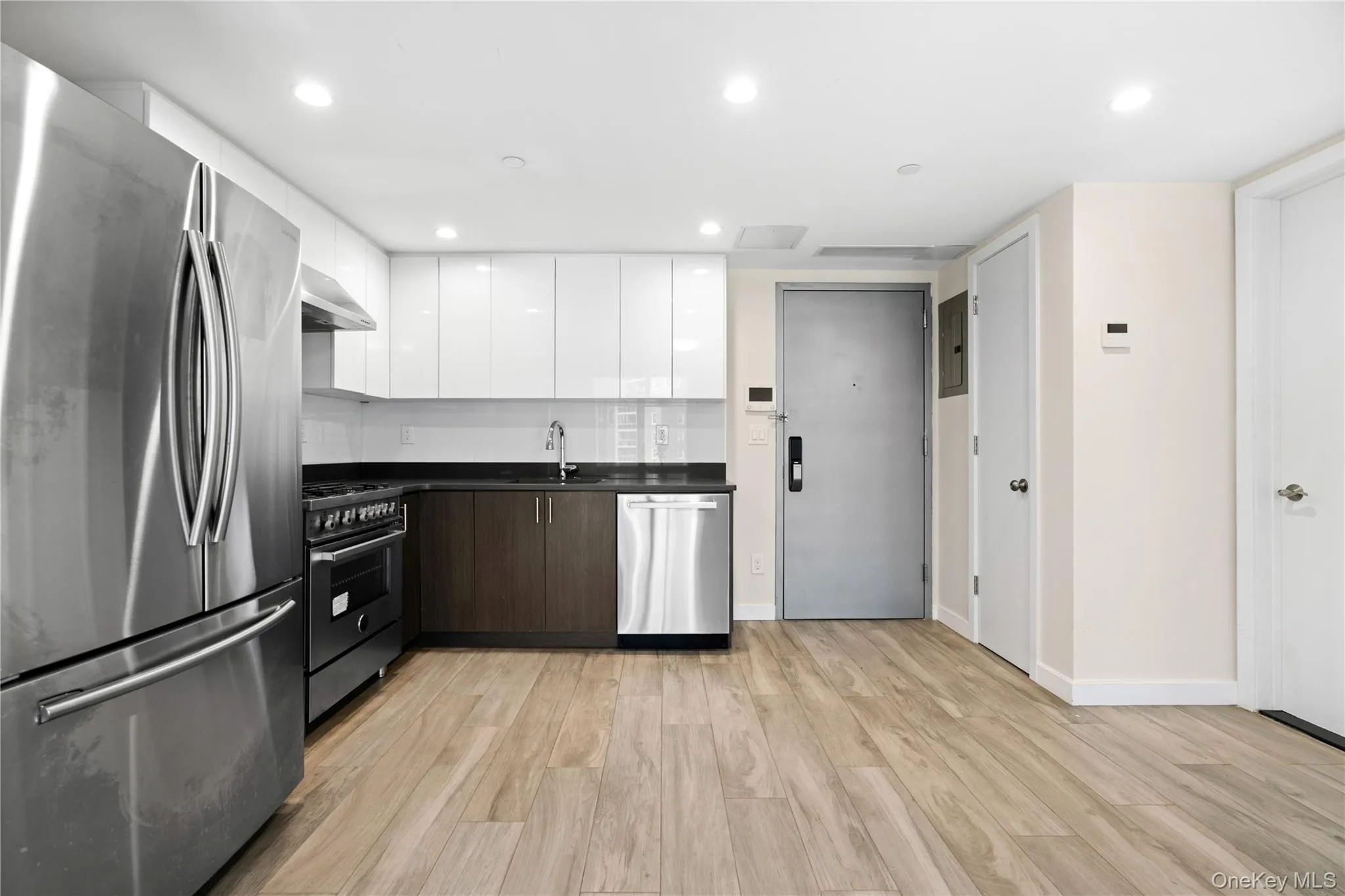 97-45 63rd Drive, New York, NY, 2 Bedrooms Bedrooms, 5 Rooms Rooms,2 BathroomsBathrooms,Residential,For Rent,63rd,0,1043903 97-45 63rd Drive, New York, NY, 2 Bedrooms Bedrooms, 5 Rooms Rooms,2 BathroomsBathrooms,Residential,For Rent,63rd,0,1043903