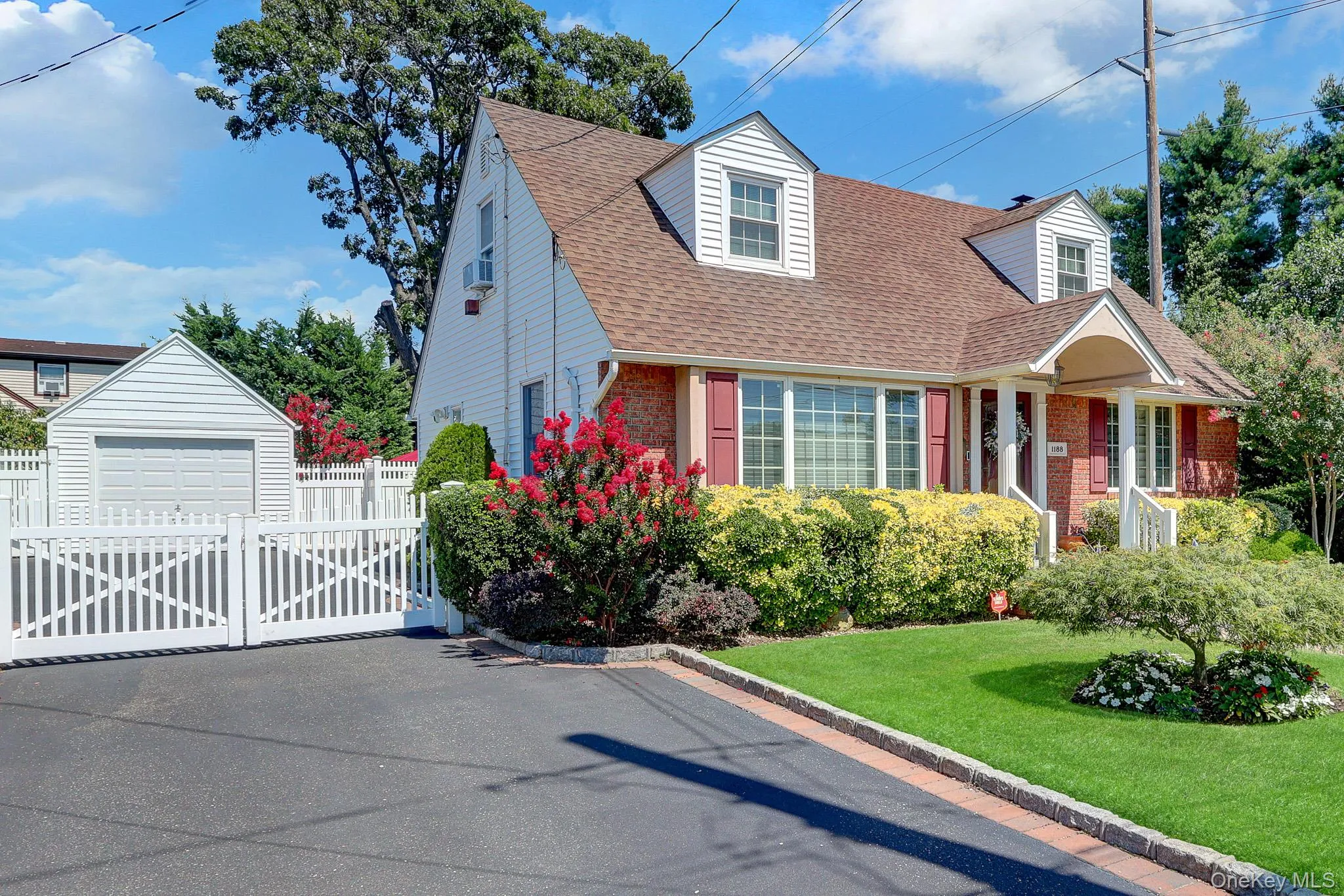 1188 New York Avenue, Hempstead, NY, 5 Bedrooms Bedrooms, 9 Rooms Rooms,3 BathroomsBathrooms,Residential,For Rent,New York,0,1043905 1188 New York Avenue, Hempstead, NY, 5 Bedrooms Bedrooms, 9 Rooms Rooms,3 BathroomsBathrooms,Residential,For Rent,New York,0,1043905