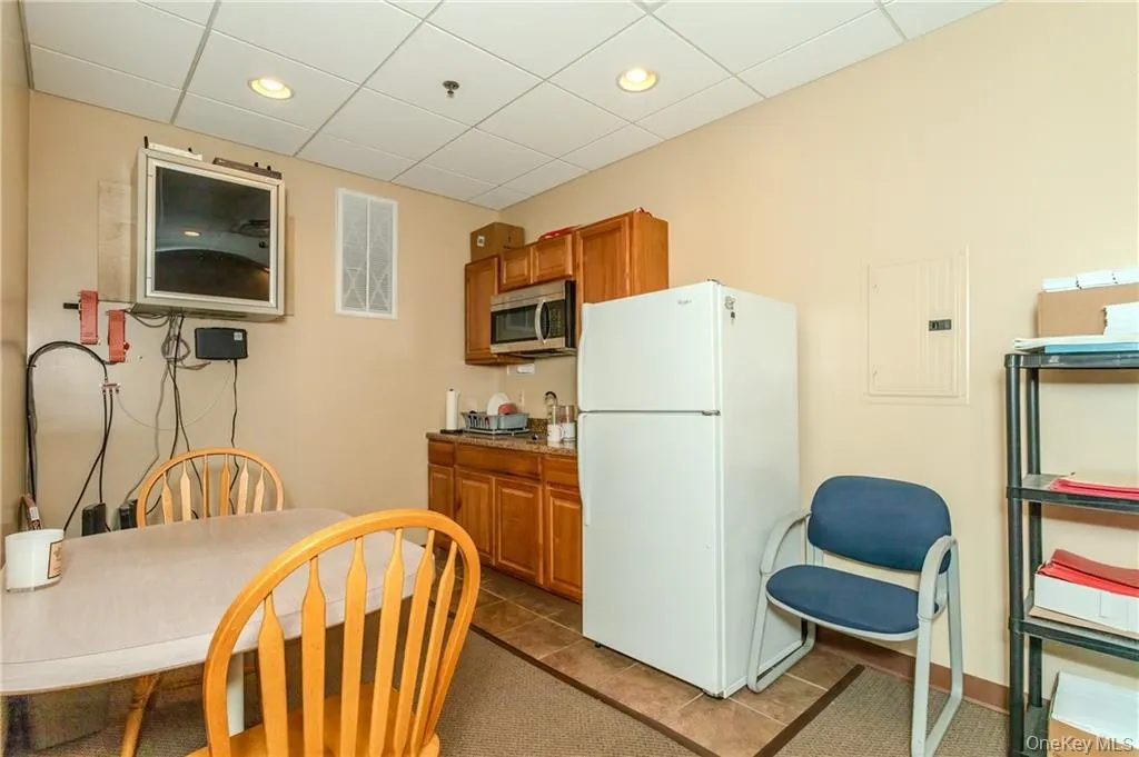 5 Fairlawn Drive, Blooming Grove, NY, 3 Rooms Rooms,Residential Lease,For Rent,Fairlawn,0,1043908 5 Fairlawn Drive, Blooming Grove, NY, 3 Rooms Rooms,Residential Lease,For Rent,Fairlawn,0,1043908