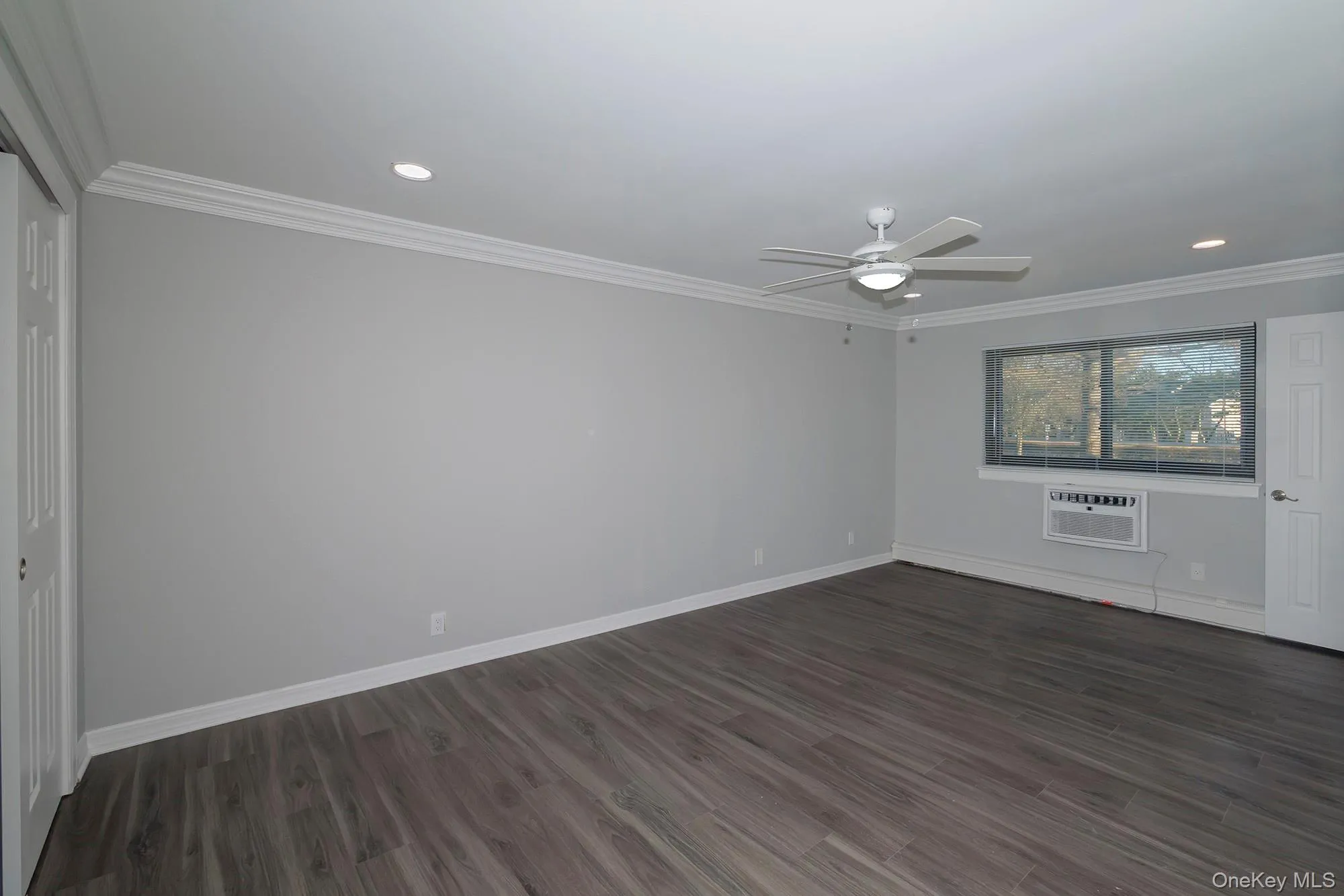 405 East Main Street, Islip, NY, 2 Bedrooms Bedrooms, 5 Rooms Rooms,2 BathroomsBathrooms,Residential Lease,For Rent,East Main,0,1043912 405 East Main Street, Islip, NY, 2 Bedrooms Bedrooms, 5 Rooms Rooms,2 BathroomsBathrooms,Residential Lease,For Rent,East Main,0,1043912
