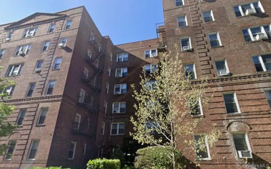 65-74 Saunders Street, New York, NY, 1 Bedroom Bedrooms, 3 Rooms Rooms,1 BathroomBathrooms,Residential Lease,For Rent,Saunders,0,1043913 65-74 Saunders Street, New York, NY, 1 Bedroom Bedrooms, 3 Rooms Rooms,1 BathroomBathrooms,Residential Lease,For Rent,Saunders,0,1043913