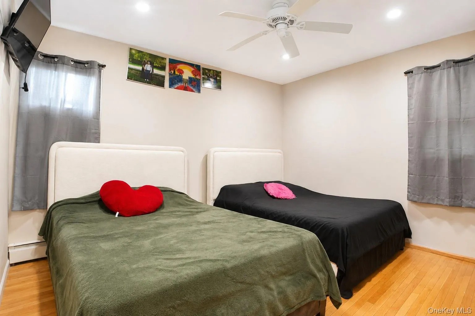 42 Brennan Street, Huntington, NY, 6 Bedrooms Bedrooms, 8 Rooms Rooms,2 BathroomsBathrooms,Residential,For Rent,Brennan,0,1043915 42 Brennan Street, Huntington, NY, 6 Bedrooms Bedrooms, 8 Rooms Rooms,2 BathroomsBathrooms,Residential,For Rent,Brennan,0,1043915