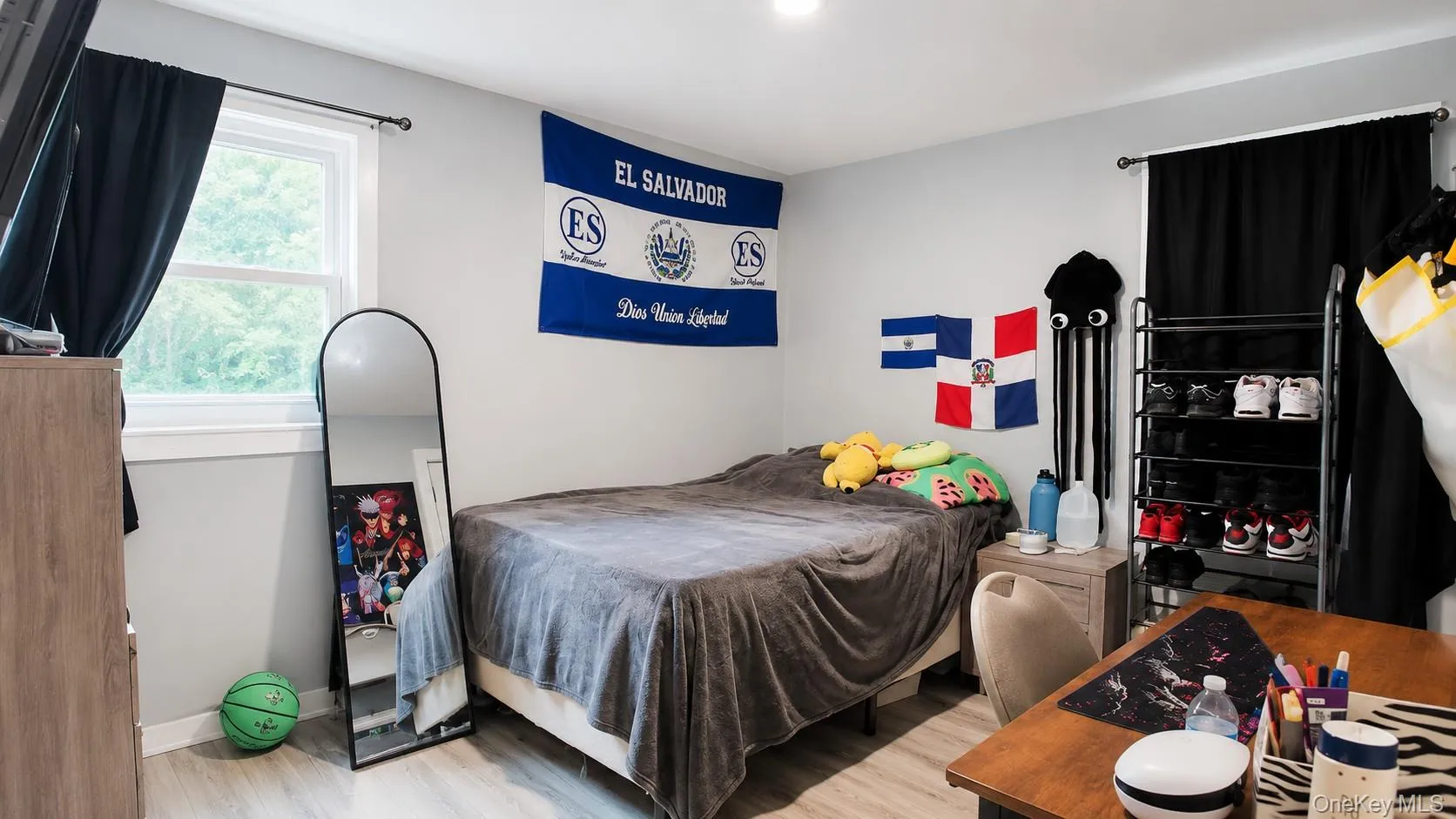 42 Brennan Street, Huntington, NY, 6 Bedrooms Bedrooms, 8 Rooms Rooms,2 BathroomsBathrooms,Residential,For Rent,Brennan,0,1043915 42 Brennan Street, Huntington, NY, 6 Bedrooms Bedrooms, 8 Rooms Rooms,2 BathroomsBathrooms,Residential,For Rent,Brennan,0,1043915