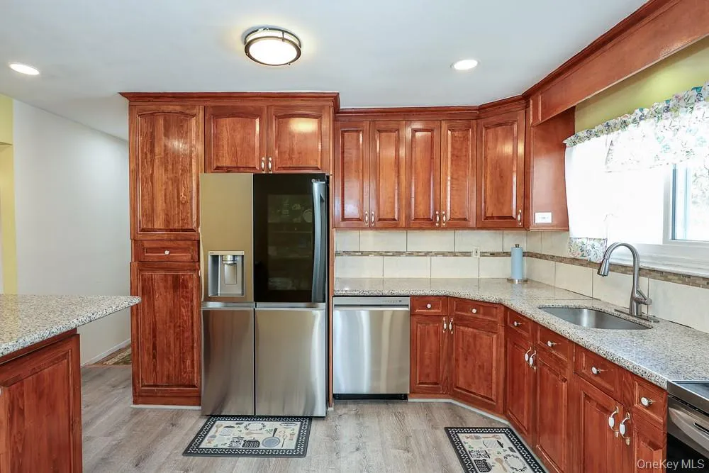 11 Valentine Street, Hempstead, NY, 3 Bedrooms Bedrooms, 6 Rooms Rooms,2 BathroomsBathrooms,Residential,For Rent,Valentine,0,1043920 11 Valentine Street, Hempstead, NY, 3 Bedrooms Bedrooms, 6 Rooms Rooms,2 BathroomsBathrooms,Residential,For Rent,Valentine,0,1043920
