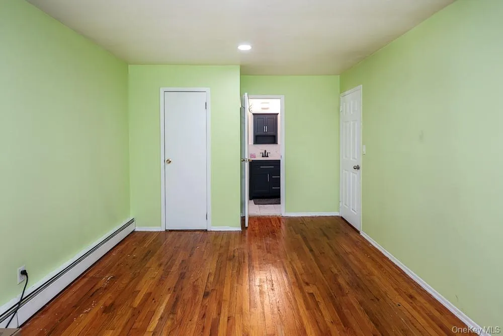 11 Valentine Street, Hempstead, NY, 3 Bedrooms Bedrooms, 6 Rooms Rooms,2 BathroomsBathrooms,Residential,For Rent,Valentine,0,1043920 11 Valentine Street, Hempstead, NY, 3 Bedrooms Bedrooms, 6 Rooms Rooms,2 BathroomsBathrooms,Residential,For Rent,Valentine,0,1043920