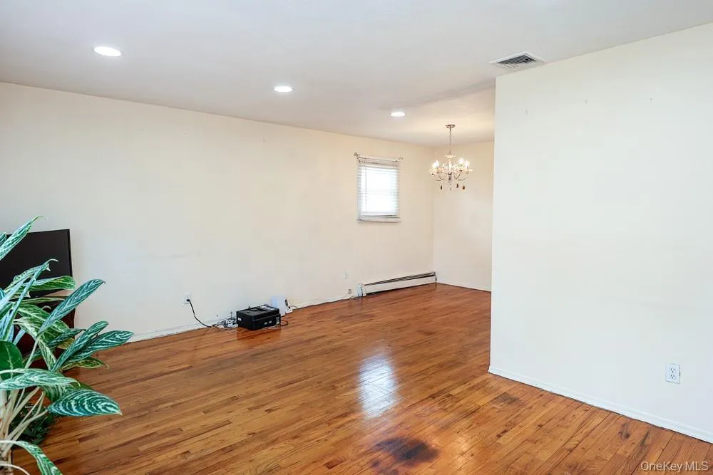 11 Valentine Street, Hempstead, NY, 3 Bedrooms Bedrooms, 6 Rooms Rooms,2 BathroomsBathrooms,Residential,For Rent,Valentine,0,1043920 11 Valentine Street, Hempstead, NY, 3 Bedrooms Bedrooms, 6 Rooms Rooms,2 BathroomsBathrooms,Residential,For Rent,Valentine,0,1043920