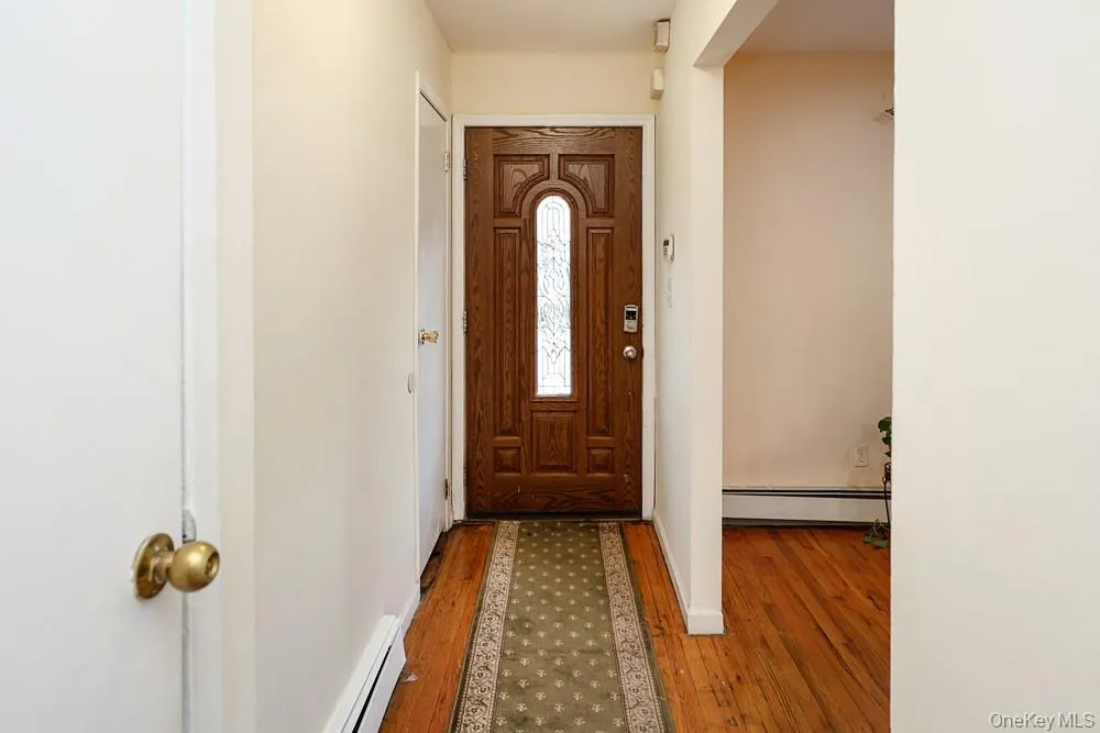 11 Valentine Street, Hempstead, NY, 3 Bedrooms Bedrooms, 6 Rooms Rooms,2 BathroomsBathrooms,Residential,For Rent,Valentine,0,1043920 11 Valentine Street, Hempstead, NY, 3 Bedrooms Bedrooms, 6 Rooms Rooms,2 BathroomsBathrooms,Residential,For Rent,Valentine,0,1043920