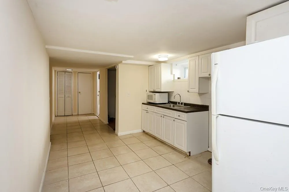 11 Valentine Street, Hempstead, NY, 3 Bedrooms Bedrooms, 6 Rooms Rooms,2 BathroomsBathrooms,Residential,For Rent,Valentine,0,1043920 11 Valentine Street, Hempstead, NY, 3 Bedrooms Bedrooms, 6 Rooms Rooms,2 BathroomsBathrooms,Residential,For Rent,Valentine,0,1043920