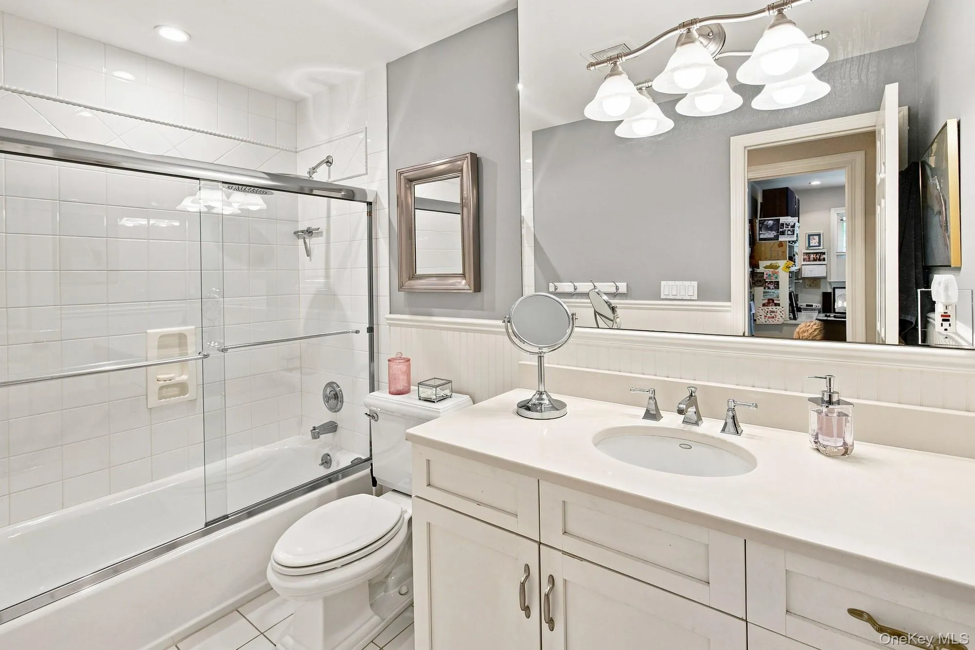 45 Shadyrest Drive, Southampton, NY, 3 Bedrooms Bedrooms, 9 Rooms Rooms,3 BathroomsBathrooms,Residential,For Rent,Shadyrest,0,1043921 45 Shadyrest Drive, Southampton, NY, 3 Bedrooms Bedrooms, 9 Rooms Rooms,3 BathroomsBathrooms,Residential,For Rent,Shadyrest,0,1043921