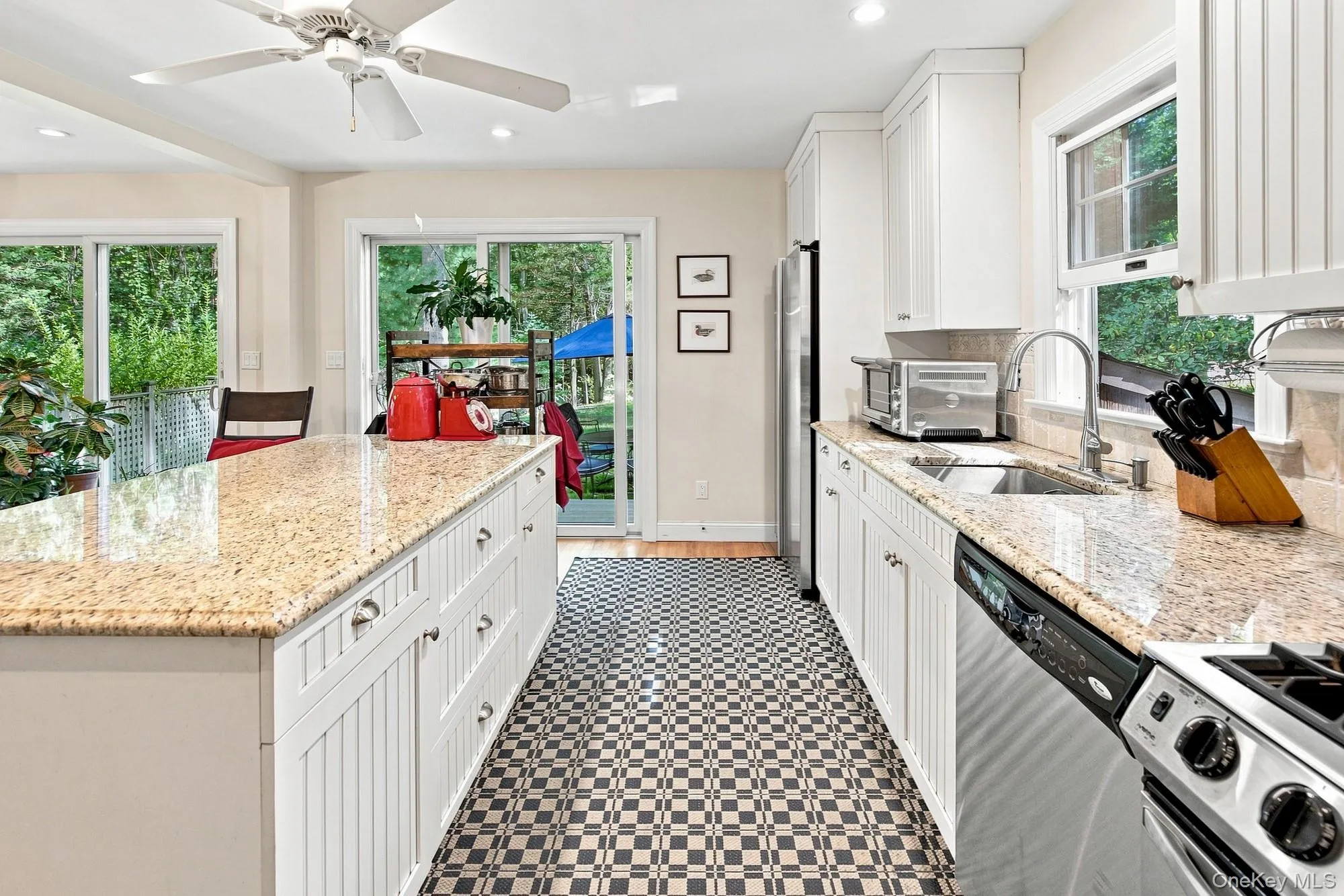 45 Shadyrest Drive, Southampton, NY, 3 Bedrooms Bedrooms, 9 Rooms Rooms,3 BathroomsBathrooms,Residential,For Rent,Shadyrest,0,1043921 45 Shadyrest Drive, Southampton, NY, 3 Bedrooms Bedrooms, 9 Rooms Rooms,3 BathroomsBathrooms,Residential,For Rent,Shadyrest,0,1043921