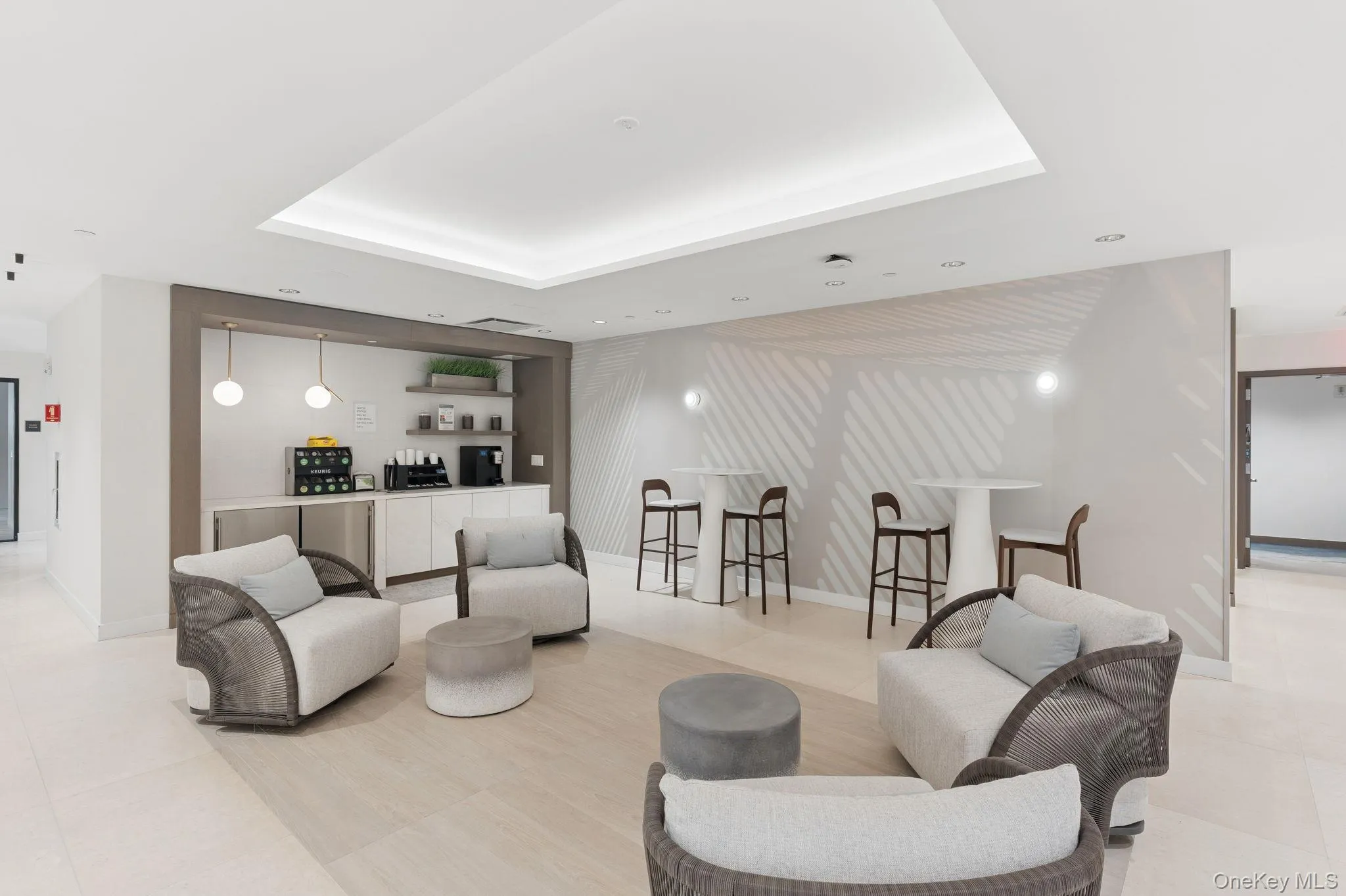 Coffer Lounge Coffer Lounge