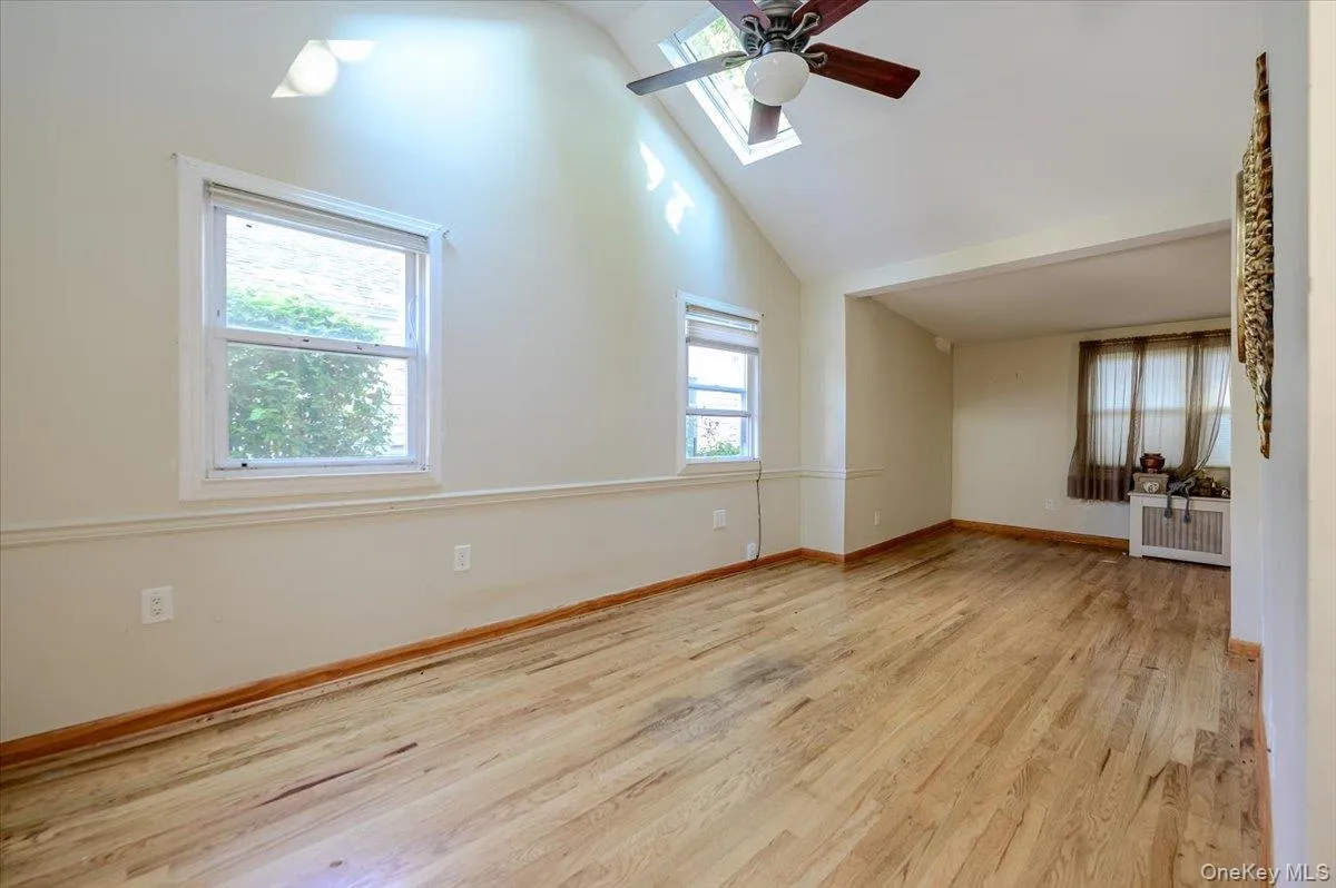 9 Magnolia Place, New York, NY, 2 Bedrooms Bedrooms, 5 Rooms Rooms,1 BathroomBathrooms,Residential,For Rent,Magnolia,0,1043926 9 Magnolia Place, New York, NY, 2 Bedrooms Bedrooms, 5 Rooms Rooms,1 BathroomBathrooms,Residential,For Rent,Magnolia,0,1043926