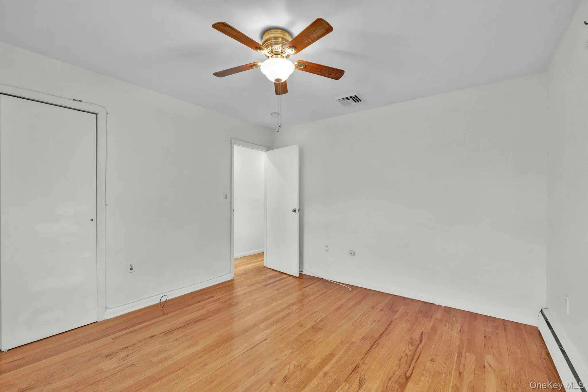 241 Garden Street, New Windsor, NY, 3 Bedrooms Bedrooms, 5 Rooms Rooms,2 BathroomsBathrooms,Residential,For Rent,Garden,0,1043928 241 Garden Street, New Windsor, NY, 3 Bedrooms Bedrooms, 5 Rooms Rooms,2 BathroomsBathrooms,Residential,For Rent,Garden,0,1043928