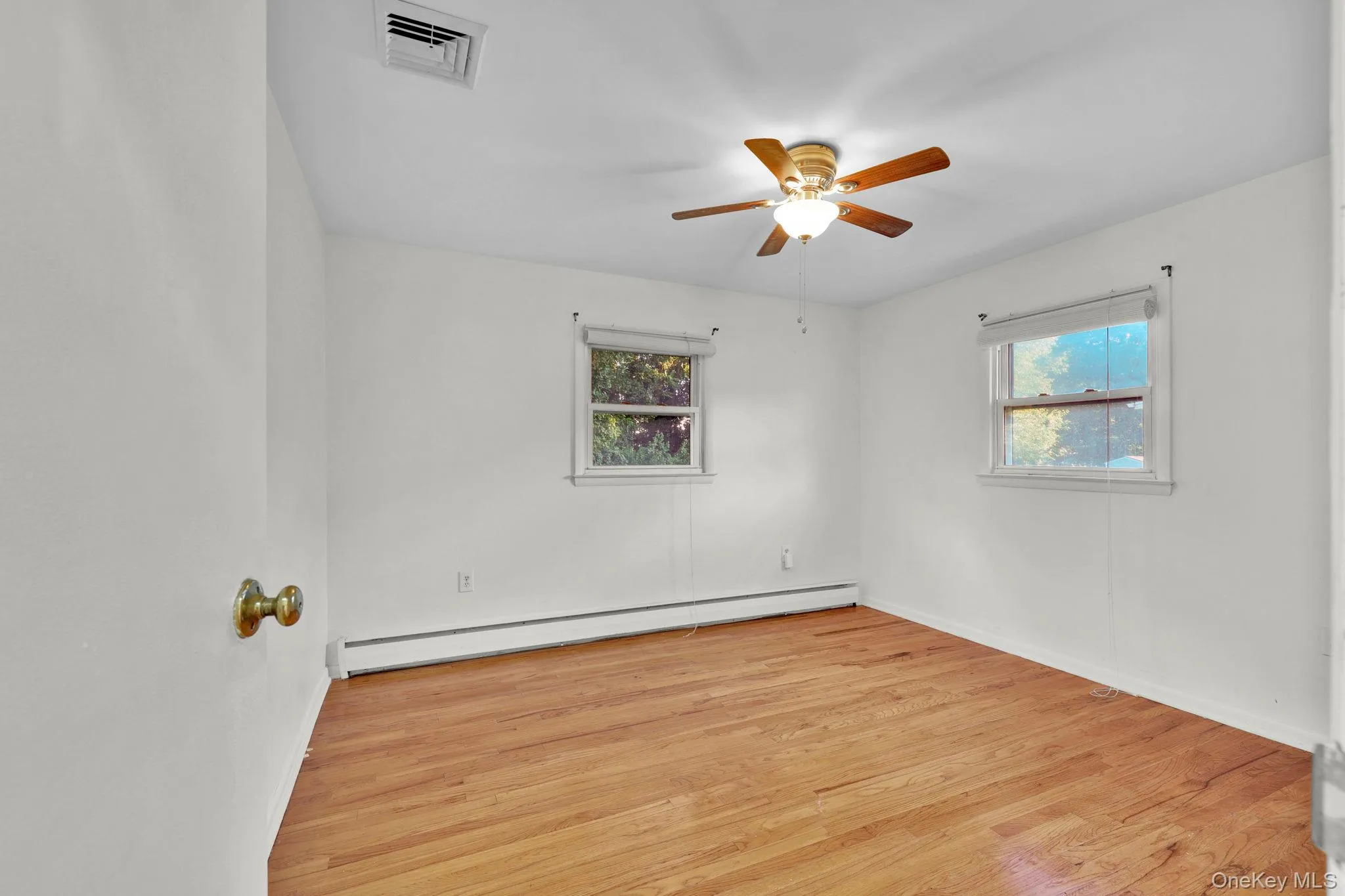 241 Garden Street, New Windsor, NY, 3 Bedrooms Bedrooms, 5 Rooms Rooms,2 BathroomsBathrooms,Residential,For Rent,Garden,0,1043928 241 Garden Street, New Windsor, NY, 3 Bedrooms Bedrooms, 5 Rooms Rooms,2 BathroomsBathrooms,Residential,For Rent,Garden,0,1043928