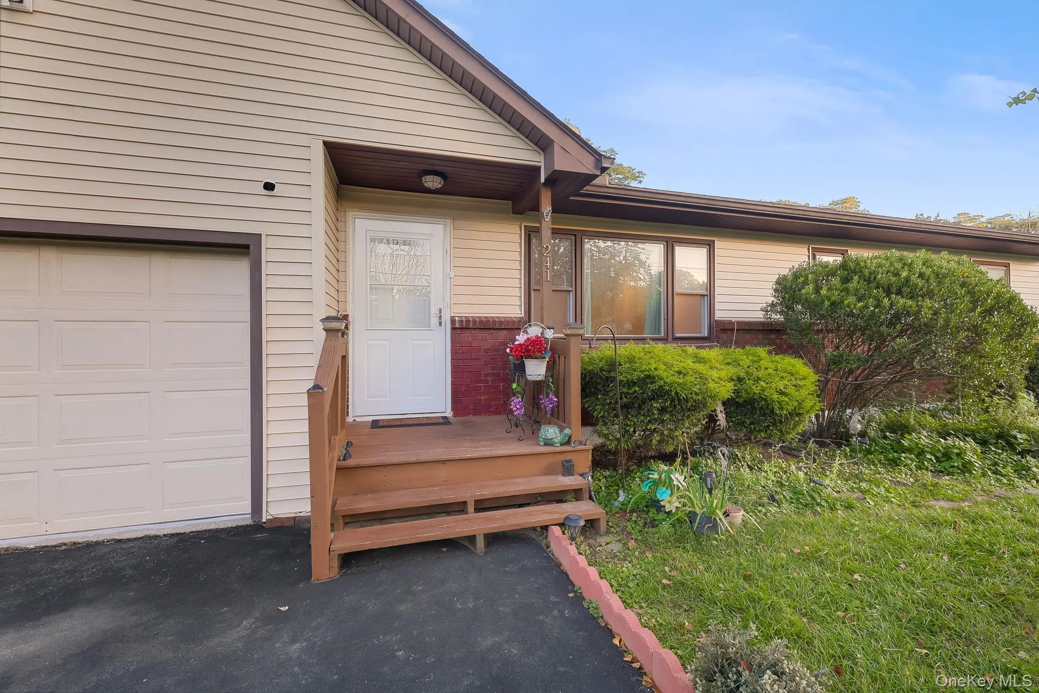 241 Garden Street, New Windsor, NY, 3 Bedrooms Bedrooms, 5 Rooms Rooms,2 BathroomsBathrooms,Residential,For Rent,Garden,0,1043928 241 Garden Street, New Windsor, NY, 3 Bedrooms Bedrooms, 5 Rooms Rooms,2 BathroomsBathrooms,Residential,For Rent,Garden,0,1043928