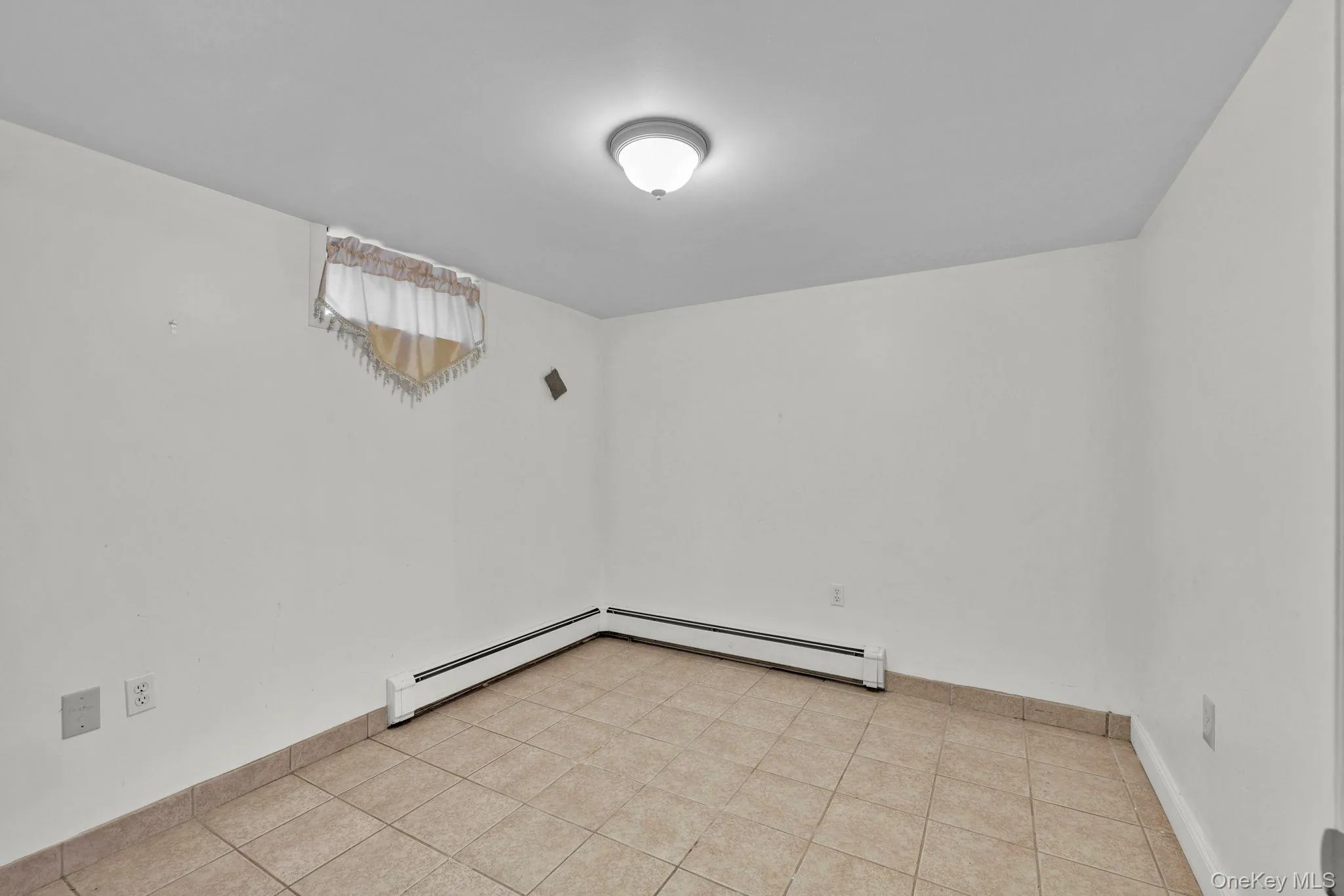 241 Garden Street, New Windsor, NY, 3 Bedrooms Bedrooms, 5 Rooms Rooms,2 BathroomsBathrooms,Residential,For Rent,Garden,0,1043928 241 Garden Street, New Windsor, NY, 3 Bedrooms Bedrooms, 5 Rooms Rooms,2 BathroomsBathrooms,Residential,For Rent,Garden,0,1043928
