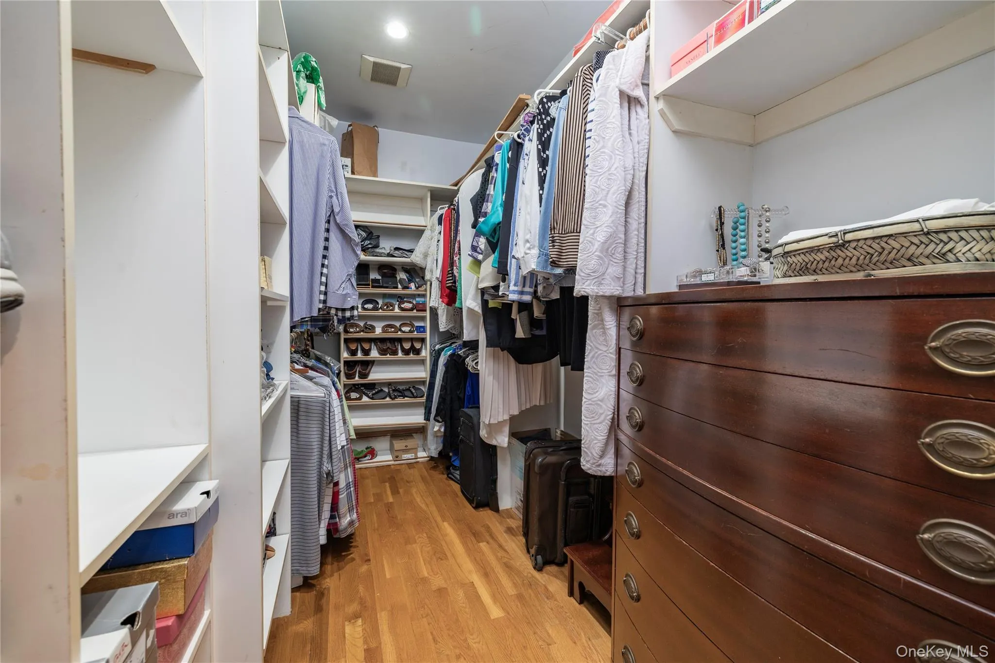 66 Lewis Place, Hempstead, NY, 5 Bedrooms Bedrooms, 14 Rooms Rooms,3 BathroomsBathrooms,Residential,For Rent,Lewis,0,1043929 66 Lewis Place, Hempstead, NY, 5 Bedrooms Bedrooms, 14 Rooms Rooms,3 BathroomsBathrooms,Residential,For Rent,Lewis,0,1043929