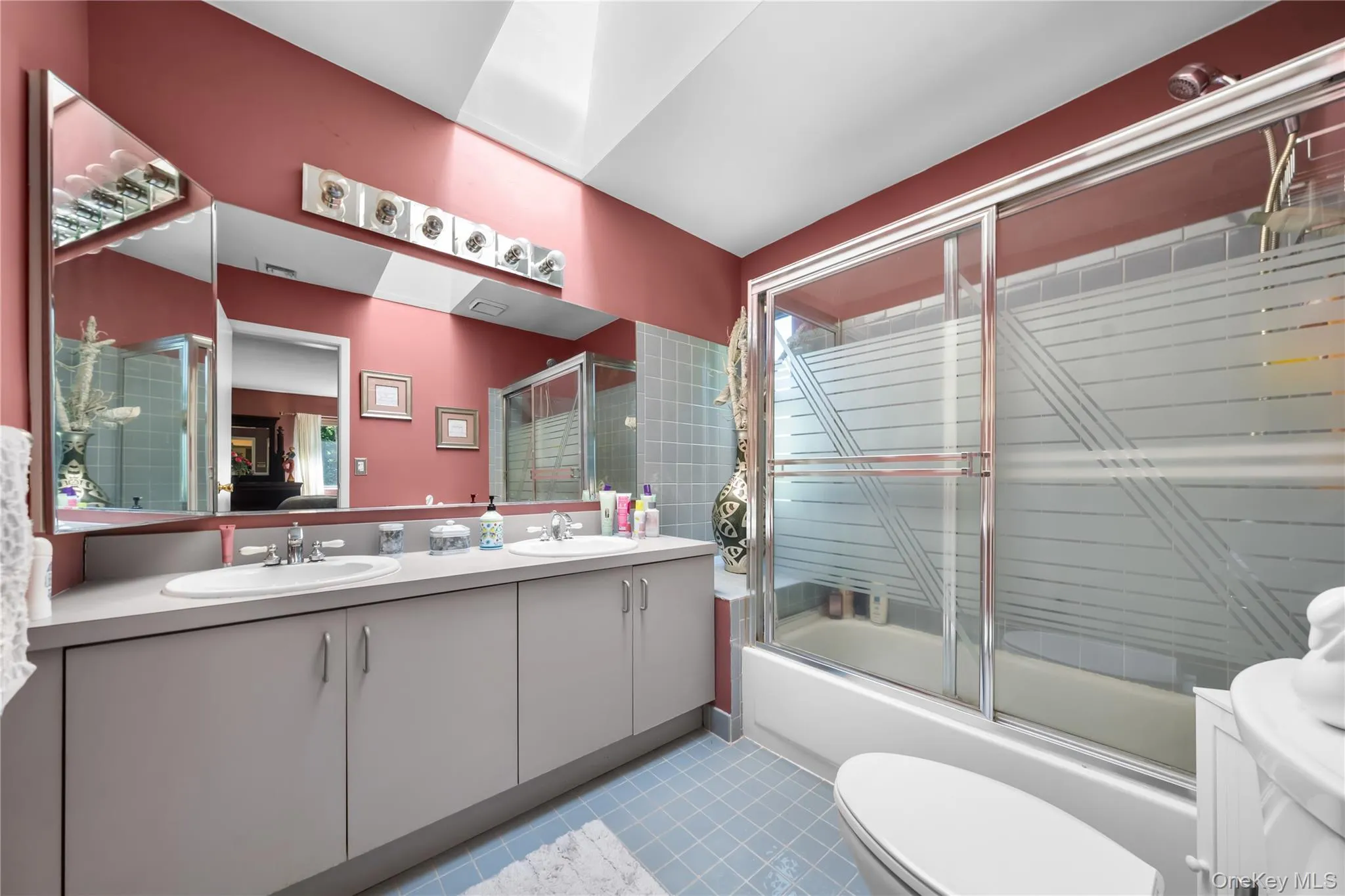 4 Lyndon Court, Islip, NY, 2 Bedrooms Bedrooms, 5 Rooms Rooms,2 BathroomsBathrooms,Residential,For Rent,Lyndon,0,1043932 4 Lyndon Court, Islip, NY, 2 Bedrooms Bedrooms, 5 Rooms Rooms,2 BathroomsBathrooms,Residential,For Rent,Lyndon,0,1043932