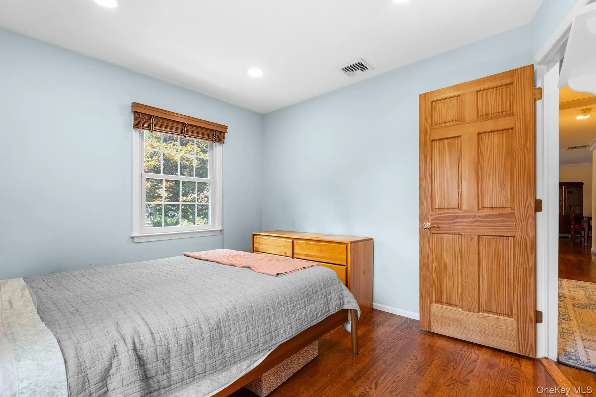 3 Douglas Drive, Mount Pleasant, NY, 3 Bedrooms Bedrooms, 8 Rooms Rooms,2 BathroomsBathrooms,Residential,For Rent,Douglas,0,1043937 3 Douglas Drive, Mount Pleasant, NY, 3 Bedrooms Bedrooms, 8 Rooms Rooms,2 BathroomsBathrooms,Residential,For Rent,Douglas,0,1043937