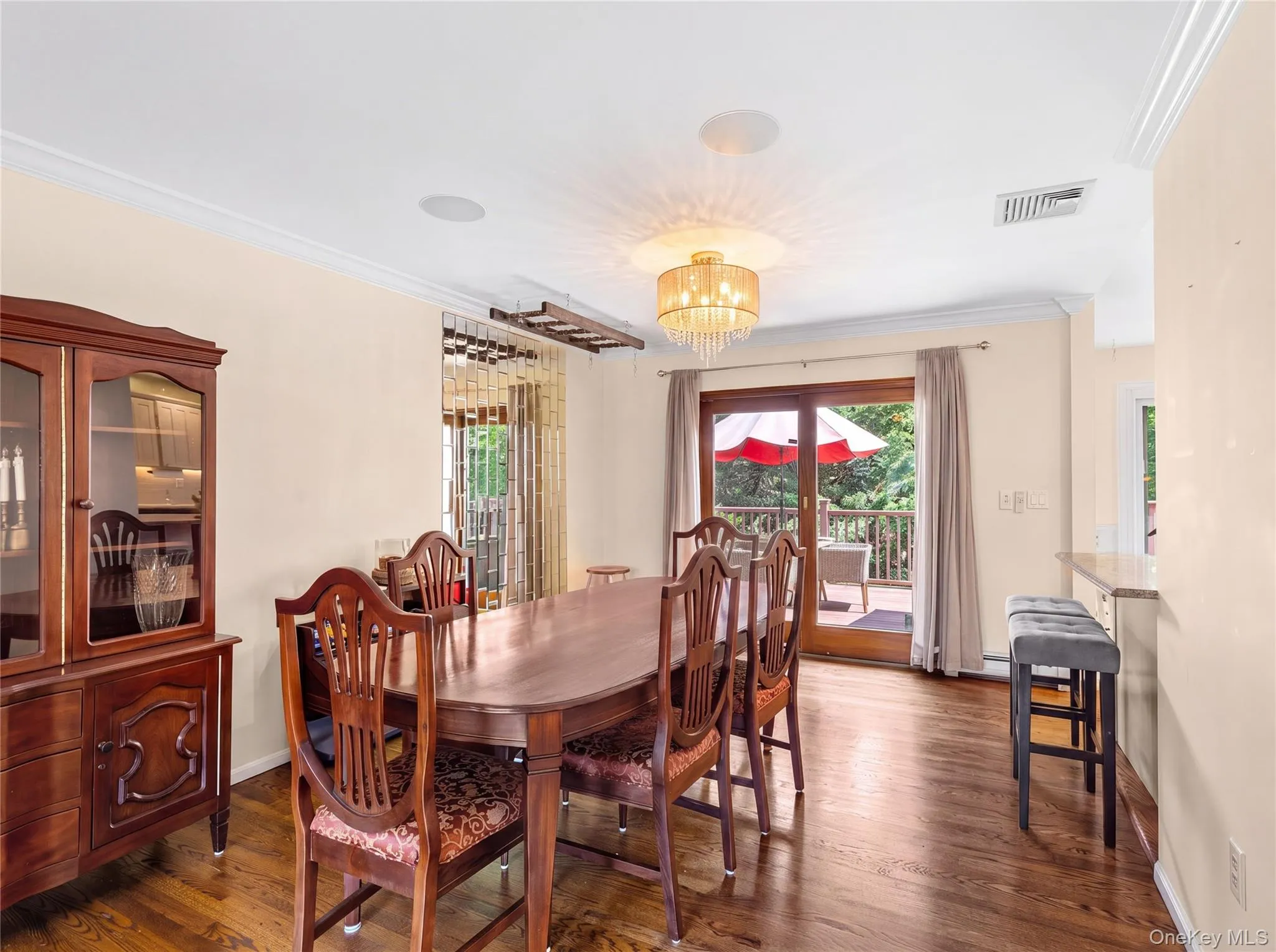 3 Douglas Drive, Mount Pleasant, NY, 3 Bedrooms Bedrooms, 8 Rooms Rooms,2 BathroomsBathrooms,Residential,For Rent,Douglas,0,1043937 3 Douglas Drive, Mount Pleasant, NY, 3 Bedrooms Bedrooms, 8 Rooms Rooms,2 BathroomsBathrooms,Residential,For Rent,Douglas,0,1043937