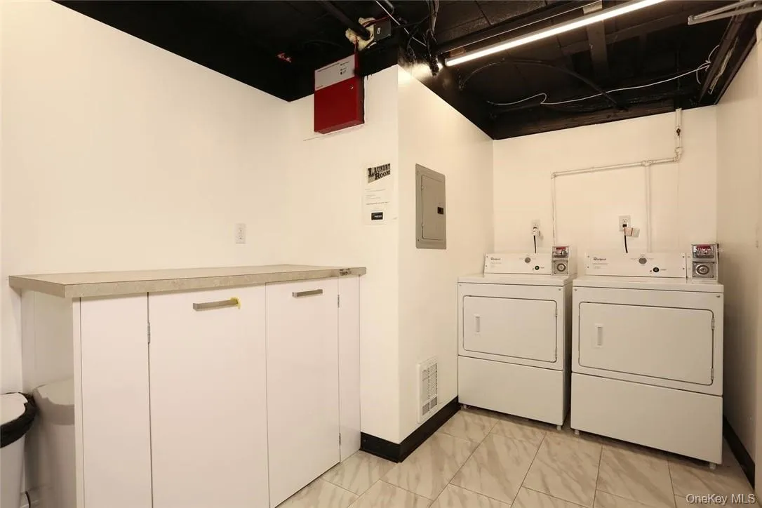 30 Route 9W, Clarkstown, NY, 2 Rooms Rooms,1 BathroomBathrooms,Residential Lease,For Rent,Route 9W,0,1043939 30 Route 9W, Clarkstown, NY, 2 Rooms Rooms,1 BathroomBathrooms,Residential Lease,For Rent,Route 9W,0,1043939