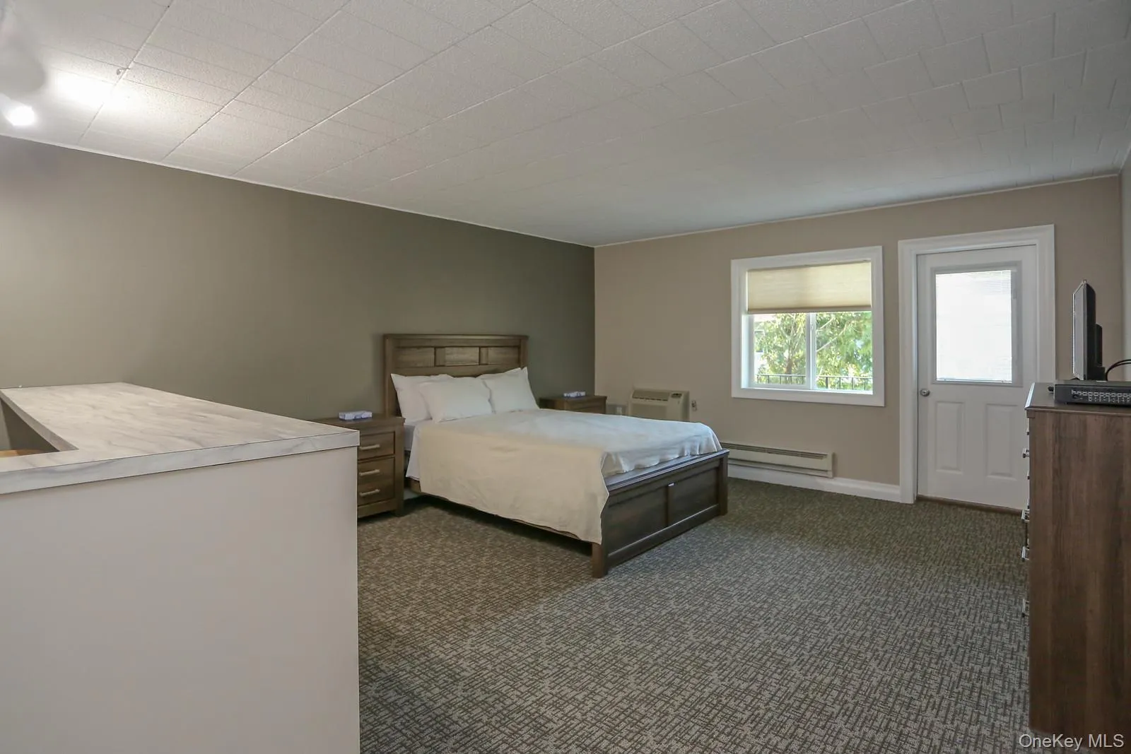 30 Route 9W, Clarkstown, NY, 2 Rooms Rooms,1 BathroomBathrooms,Residential Lease,For Rent,Route 9W,0,1043939 30 Route 9W, Clarkstown, NY, 2 Rooms Rooms,1 BathroomBathrooms,Residential Lease,For Rent,Route 9W,0,1043939