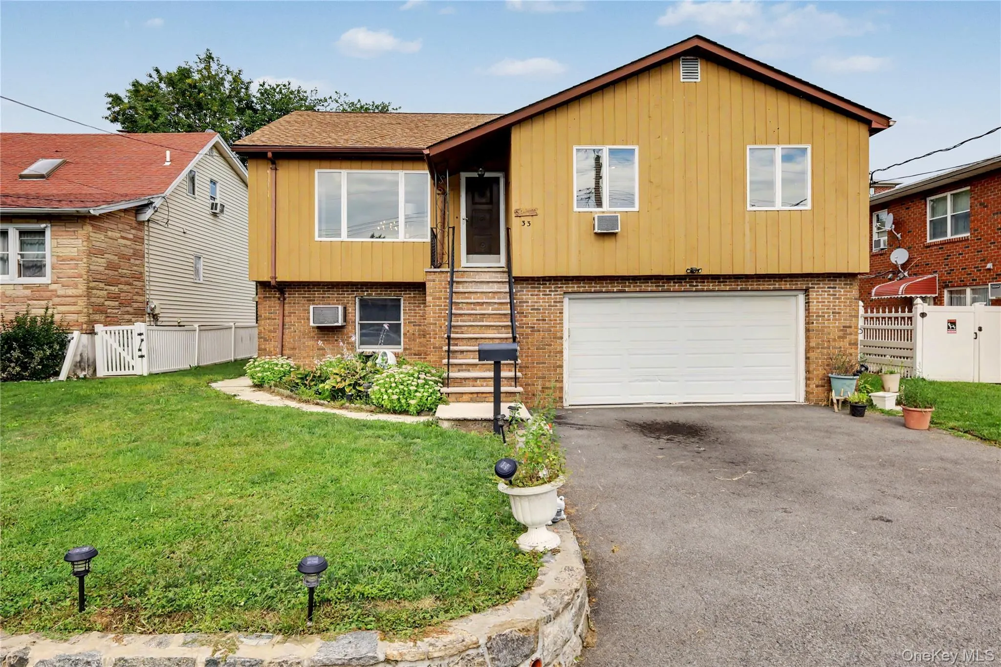 33 a/k/a 29 Stillwell Avenue, Yonkers, NY, 3 Bedrooms Bedrooms, 8 Rooms Rooms,2 BathroomsBathrooms,Residential,For Rent,Stillwell,0,1043951 33 a/k/a 29 Stillwell Avenue, Yonkers, NY, 3 Bedrooms Bedrooms, 8 Rooms Rooms,2 BathroomsBathrooms,Residential,For Rent,Stillwell,0,1043951