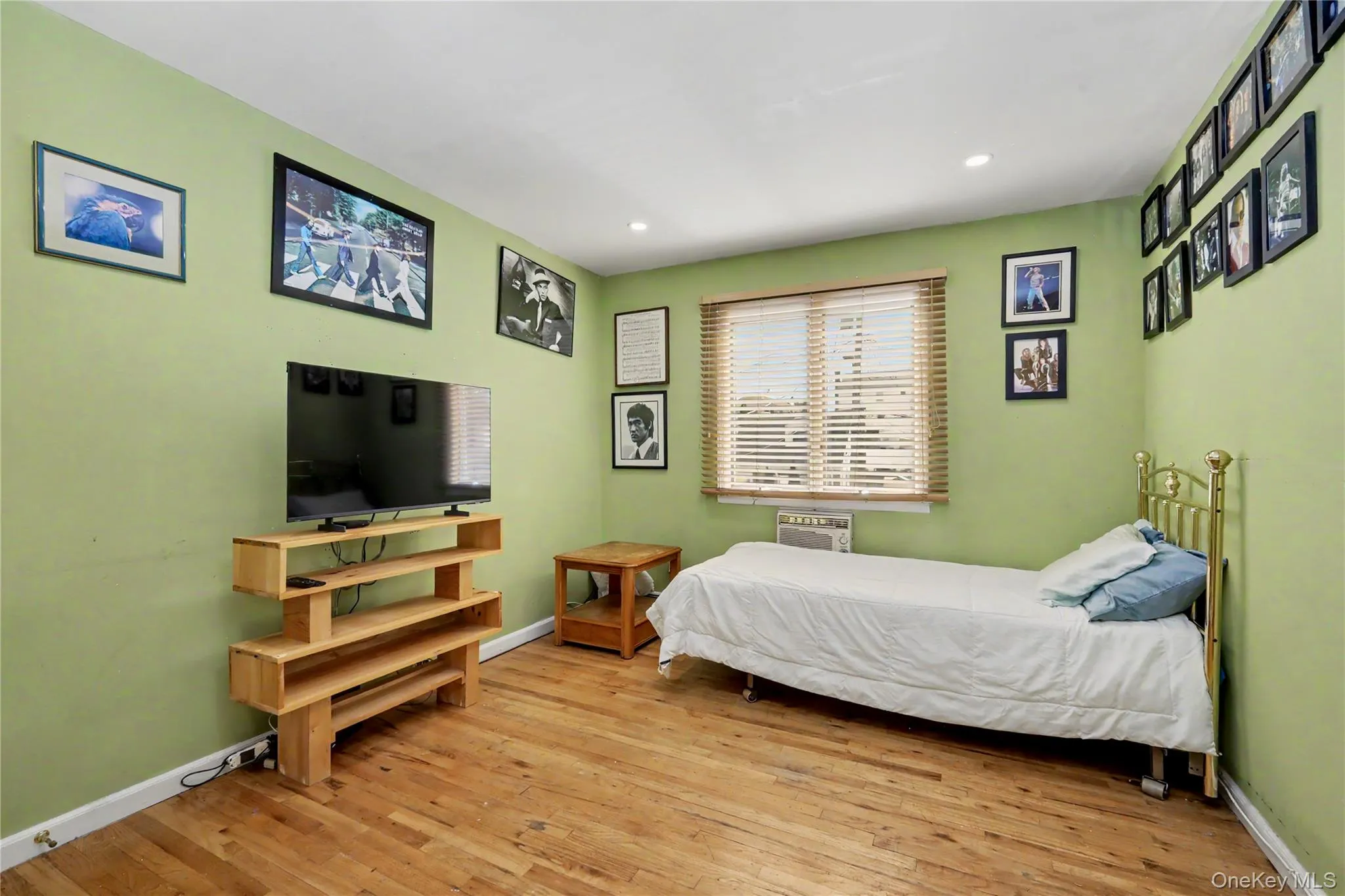 33 a/k/a 29 Stillwell Avenue, Yonkers, NY, 3 Bedrooms Bedrooms, 8 Rooms Rooms,2 BathroomsBathrooms,Residential,For Rent,Stillwell,0,1043951 33 a/k/a 29 Stillwell Avenue, Yonkers, NY, 3 Bedrooms Bedrooms, 8 Rooms Rooms,2 BathroomsBathrooms,Residential,For Rent,Stillwell,0,1043951