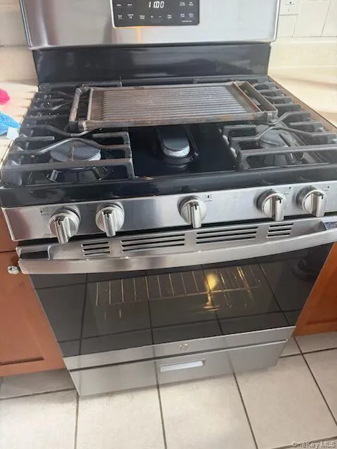 6 Arlington Street Avenue, Yonkers, NY, 1 Bedroom Bedrooms, 4 Rooms Rooms,1 BathroomBathrooms,Residential Lease,For Rent,Arlington Street,0,1043952 6 Arlington Street Avenue, Yonkers, NY, 1 Bedroom Bedrooms, 4 Rooms Rooms,1 BathroomBathrooms,Residential Lease,For Rent,Arlington Street,0,1043952