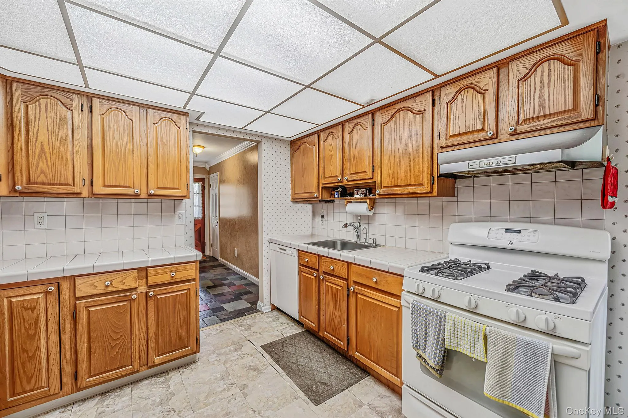 2345 Louis Kossuth Avenue, Brookhaven, NY, 4 Bedrooms Bedrooms, 8 Rooms Rooms,2 BathroomsBathrooms,Residential,For Rent,Louis Kossuth,0,1043958 2345 Louis Kossuth Avenue, Brookhaven, NY, 4 Bedrooms Bedrooms, 8 Rooms Rooms,2 BathroomsBathrooms,Residential,For Rent,Louis Kossuth,0,1043958